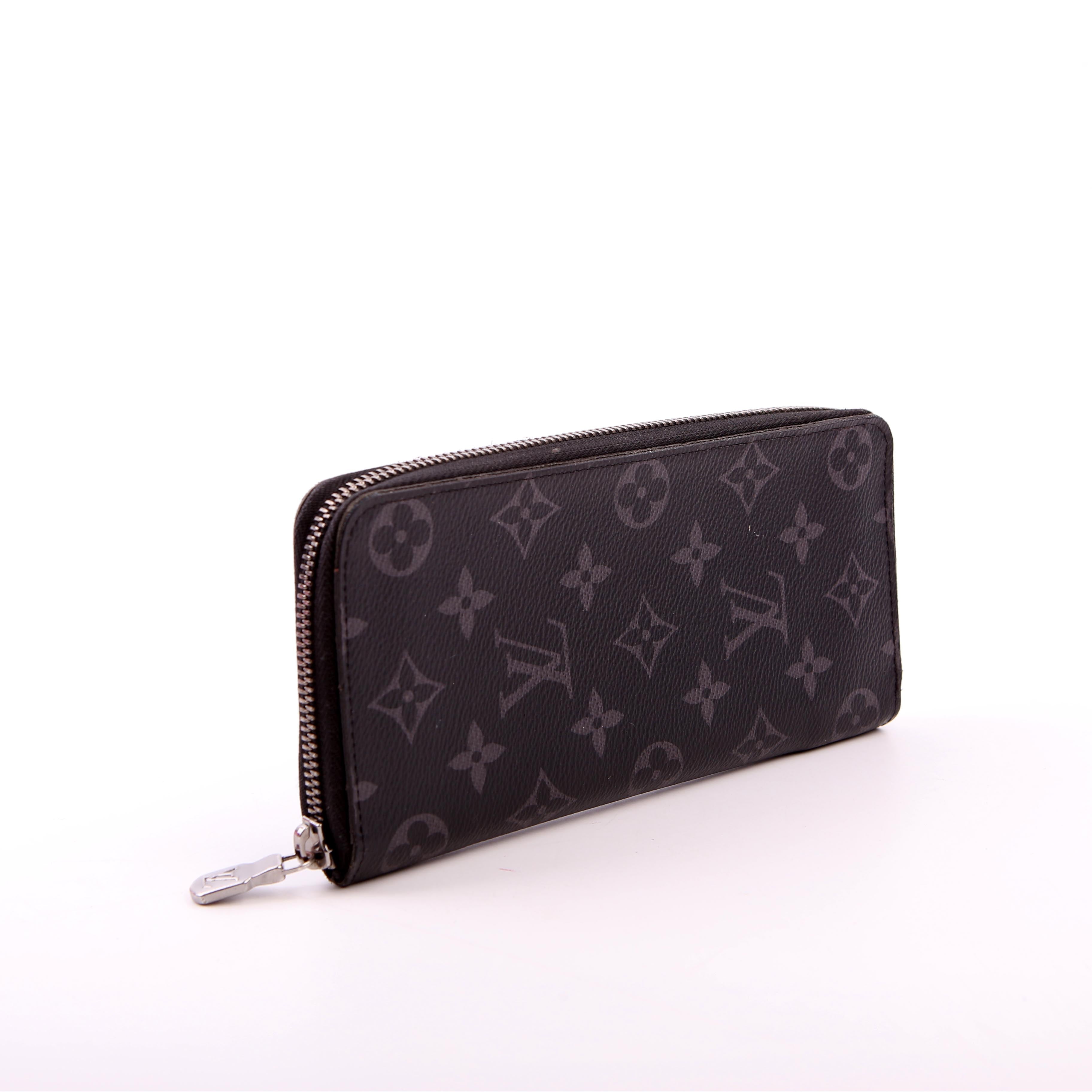 Louis Vuitton Zippy Vertical Monogram Eclipse