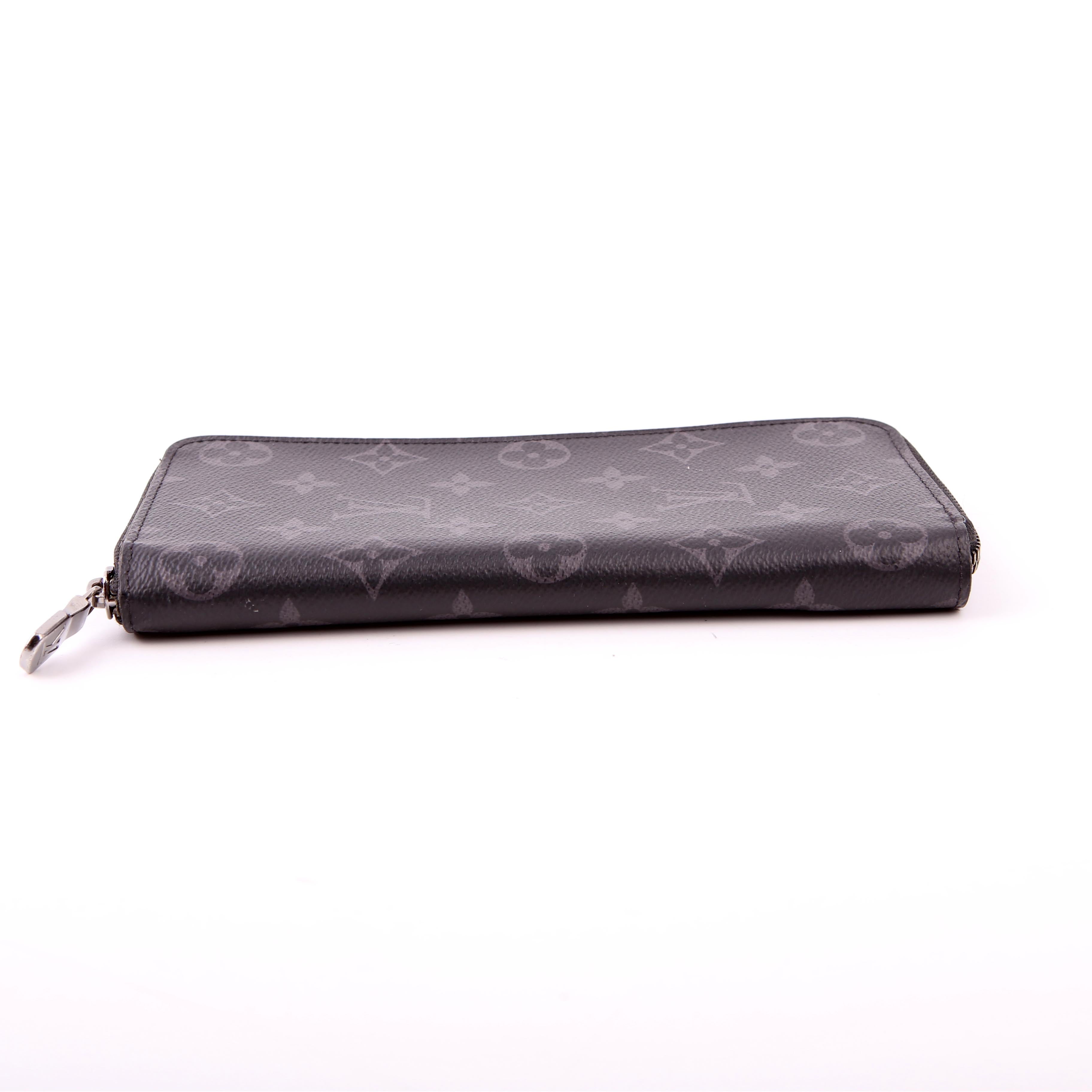 Louis Vuitton Zippy Vertical Monogram Eclipse