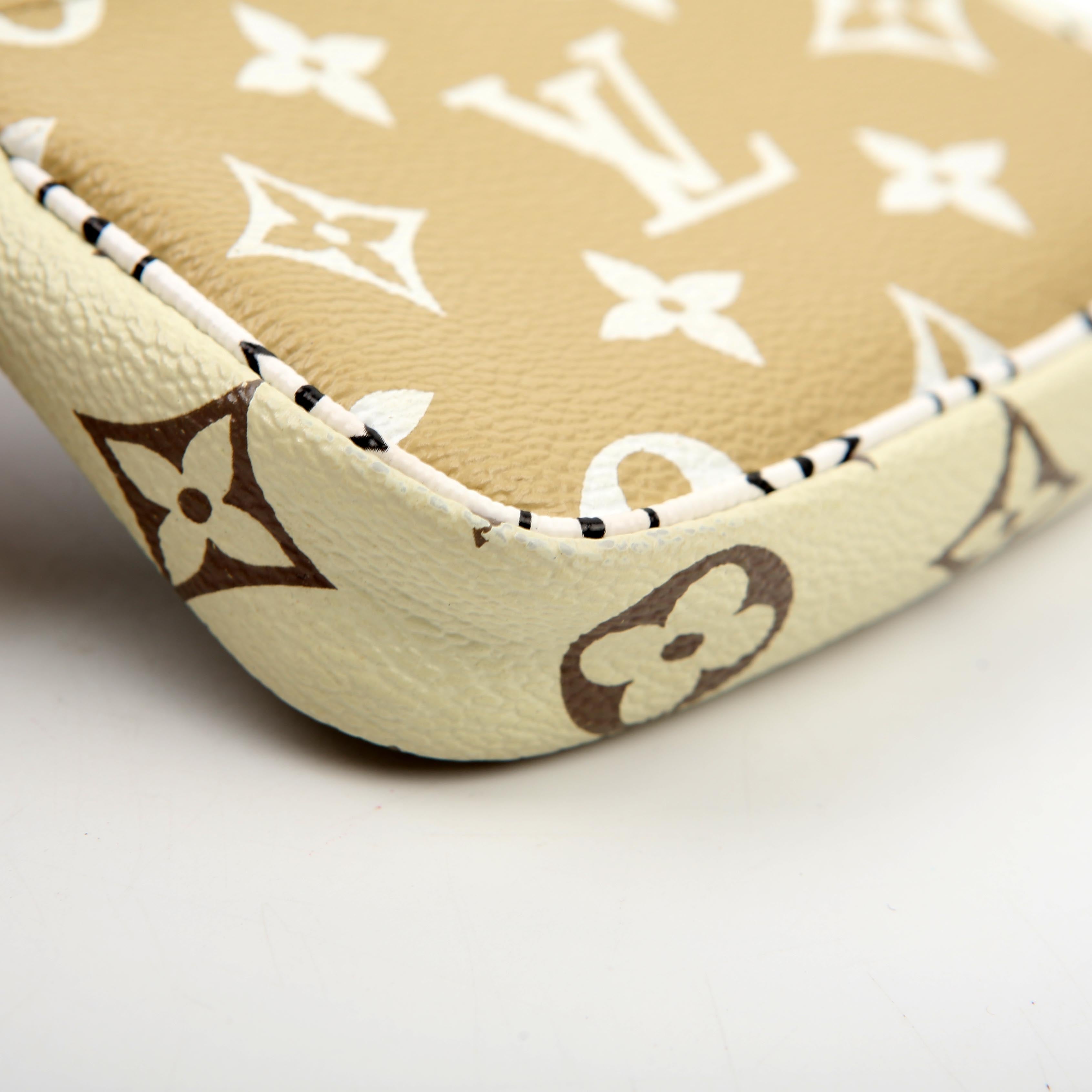 Louis Vuitton Pochette Accessories Micro Giant Monogram Green