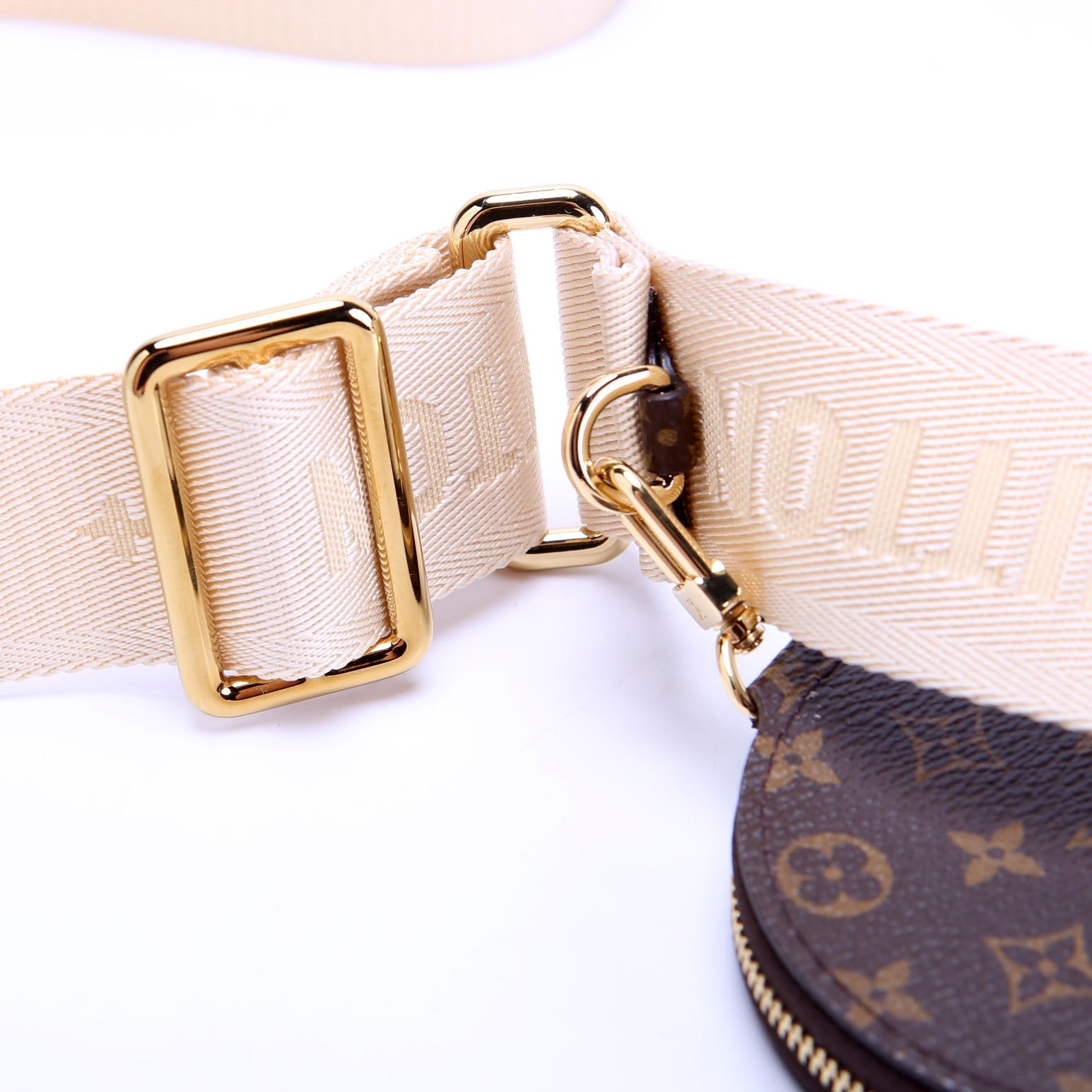 Louis Vuitton ONTHEGO East West Giant Reverse Monogram