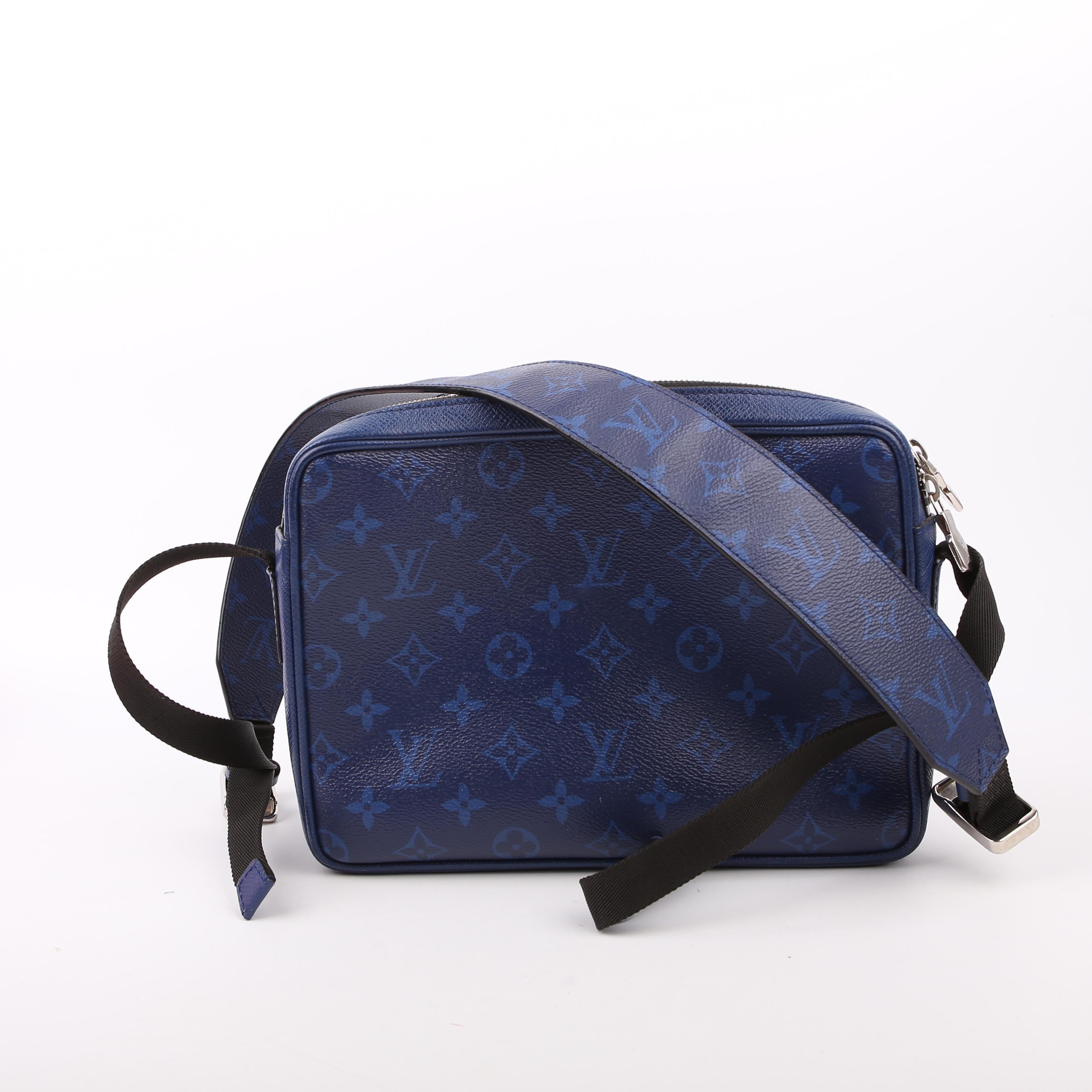 Louis Vuitton Outdoor Messenger Tiagarama Blue