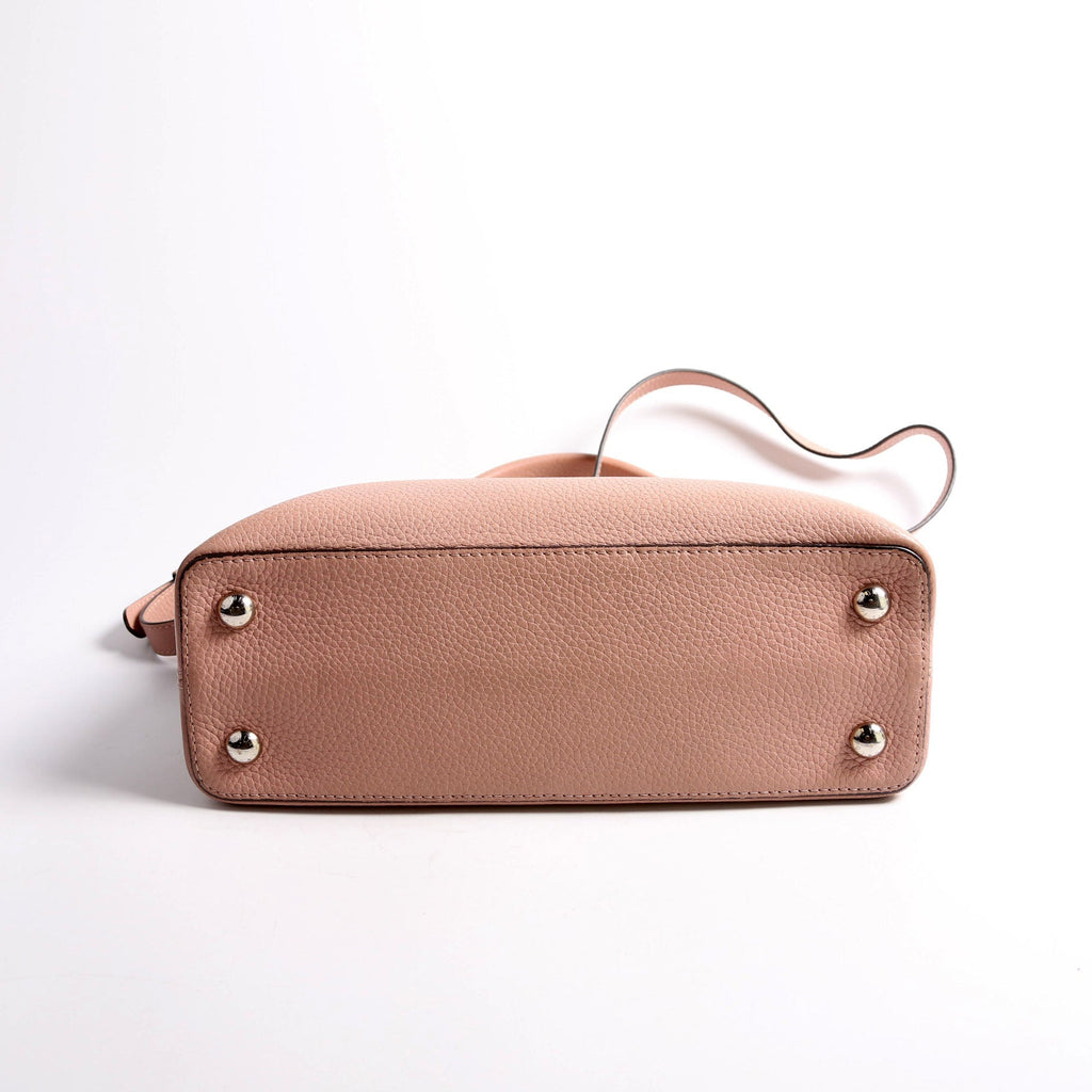 Louis Vuitton Capucines PM Taurillon Pink