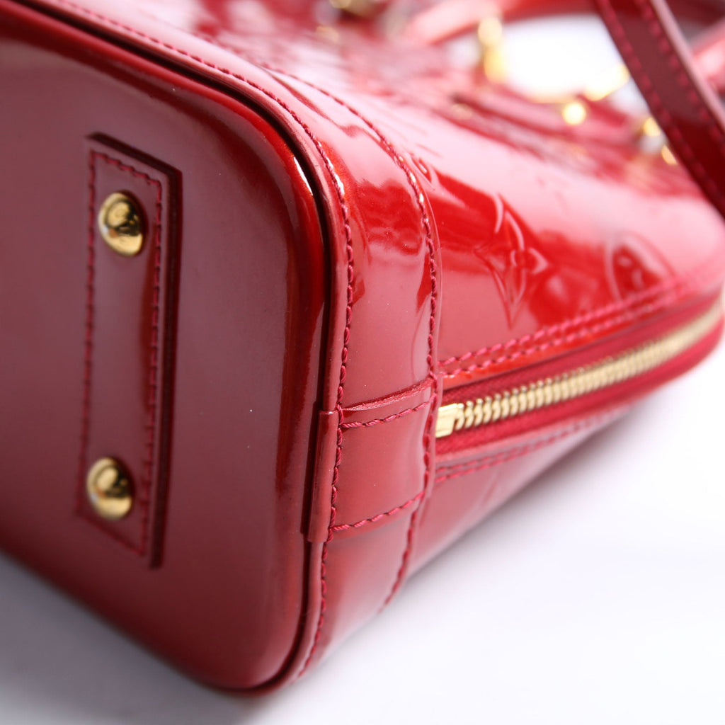 Louis Vuitton Alma BB Vernis Red/Gold