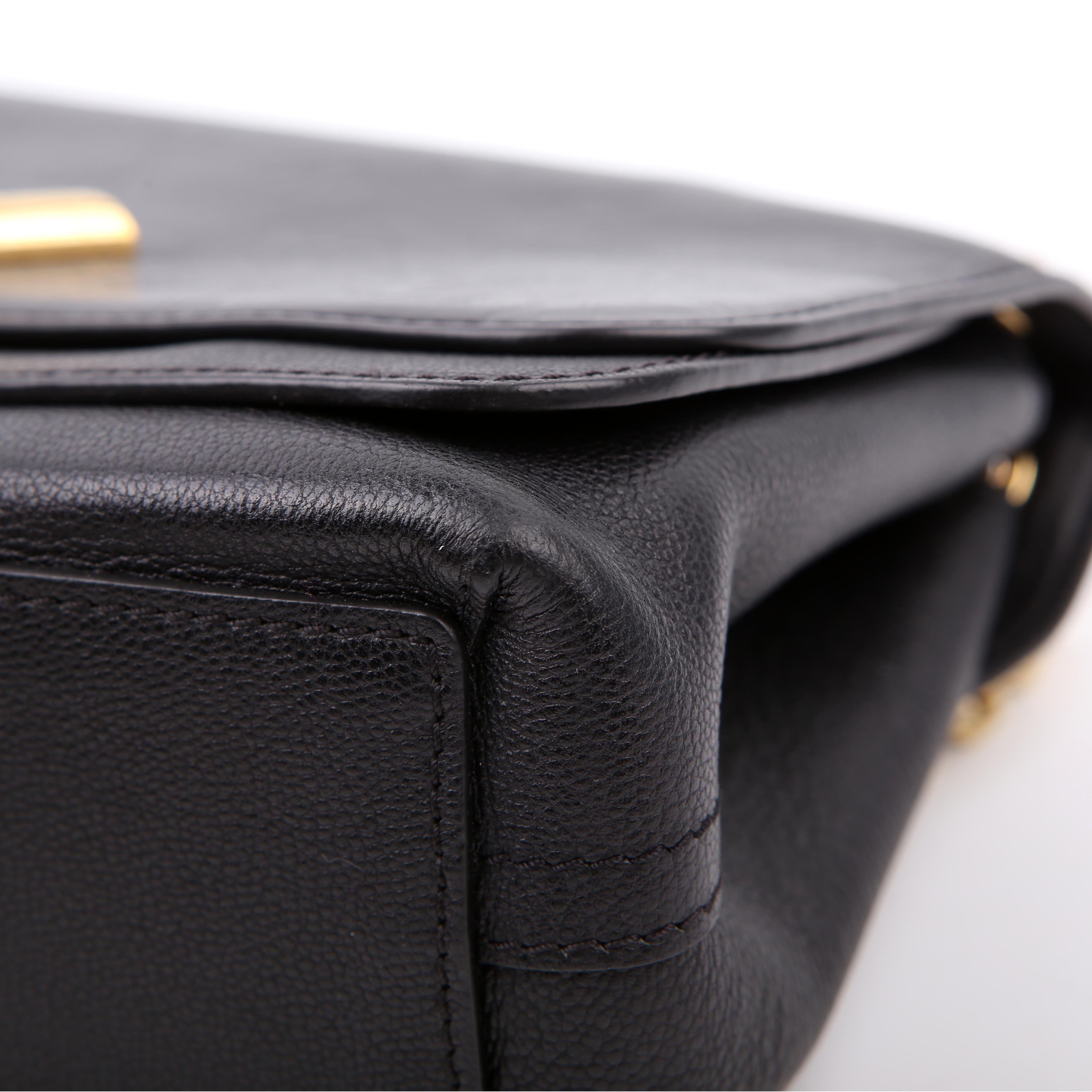 Louis Vuitton Very Messenger Bag Black