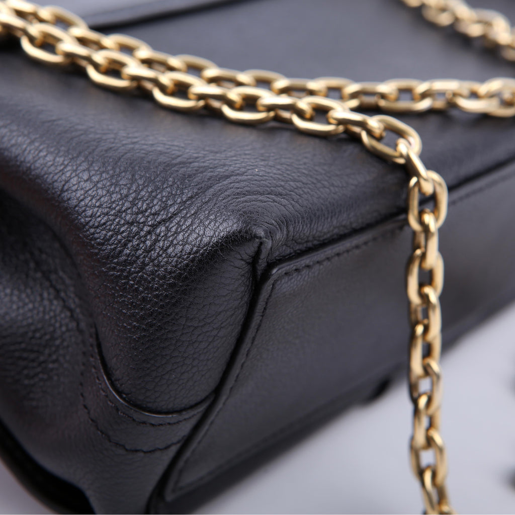 Louis Vuitton Very Messenger Bag Black