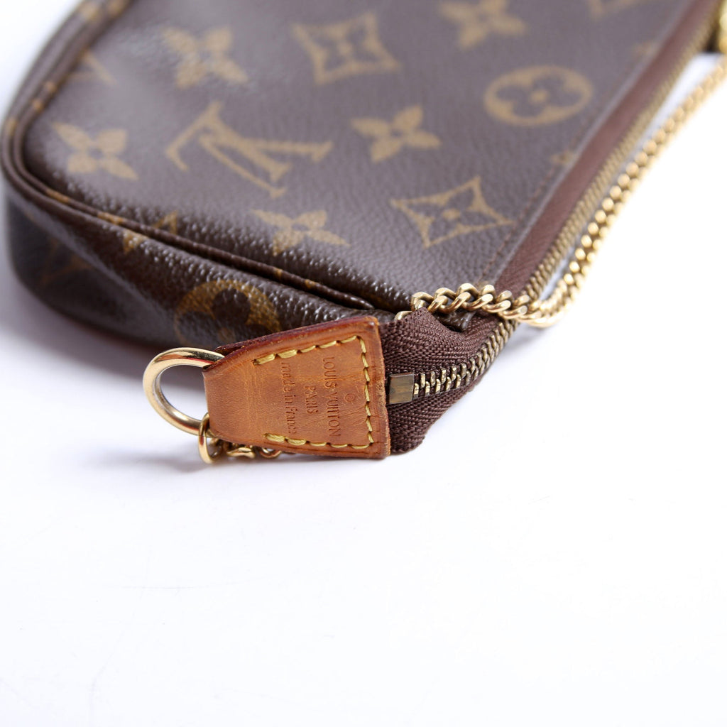 Louis Vuitton Pochette Access Mini Monogram