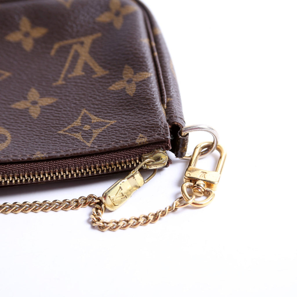 Louis Vuitton Pochette Access Mini Monogram