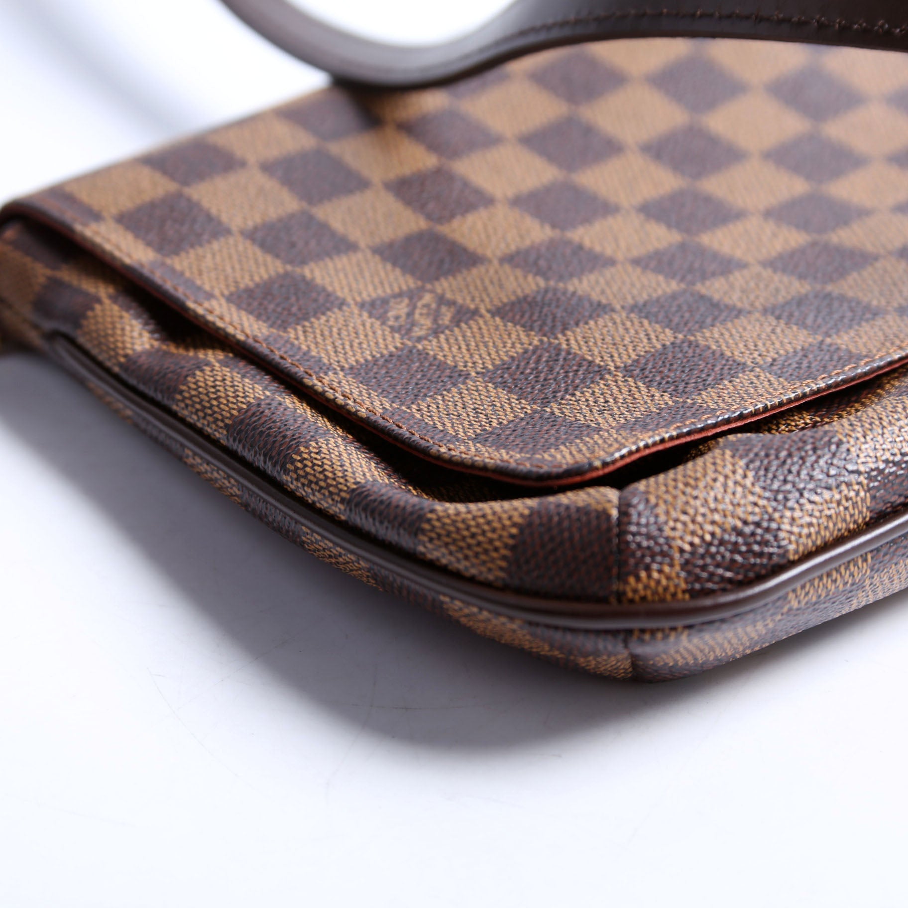 Louis Vuitton Musette Tango Long Ebene