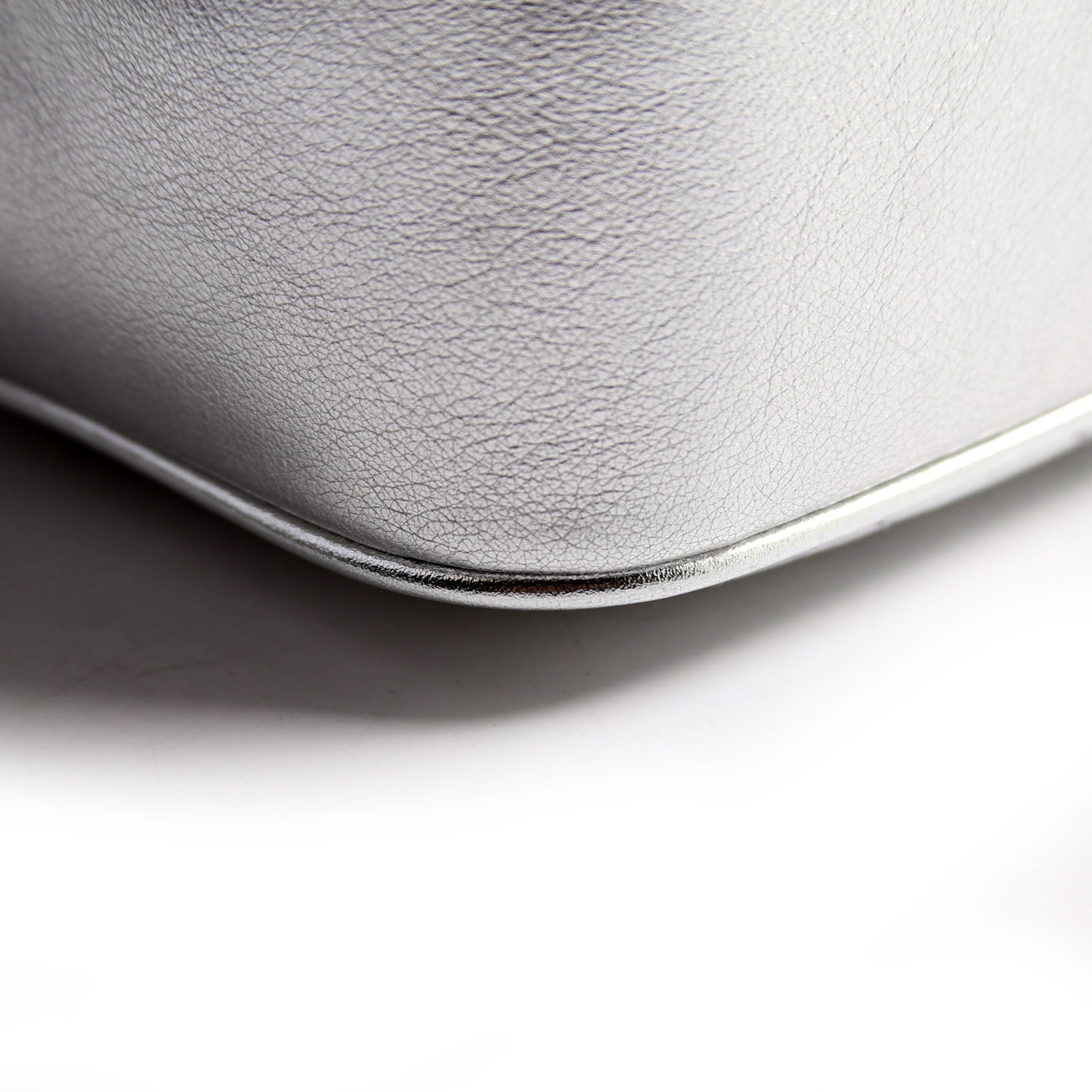 Gucci 742360 Blondie Small Shoulder Bag Silver
