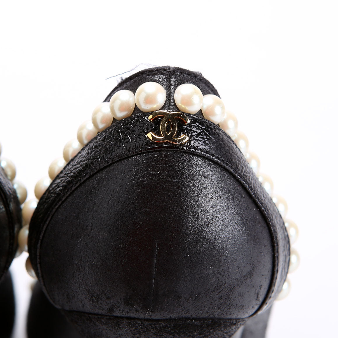 Chanel CC Logo Pearl Pumps Size 39 Black