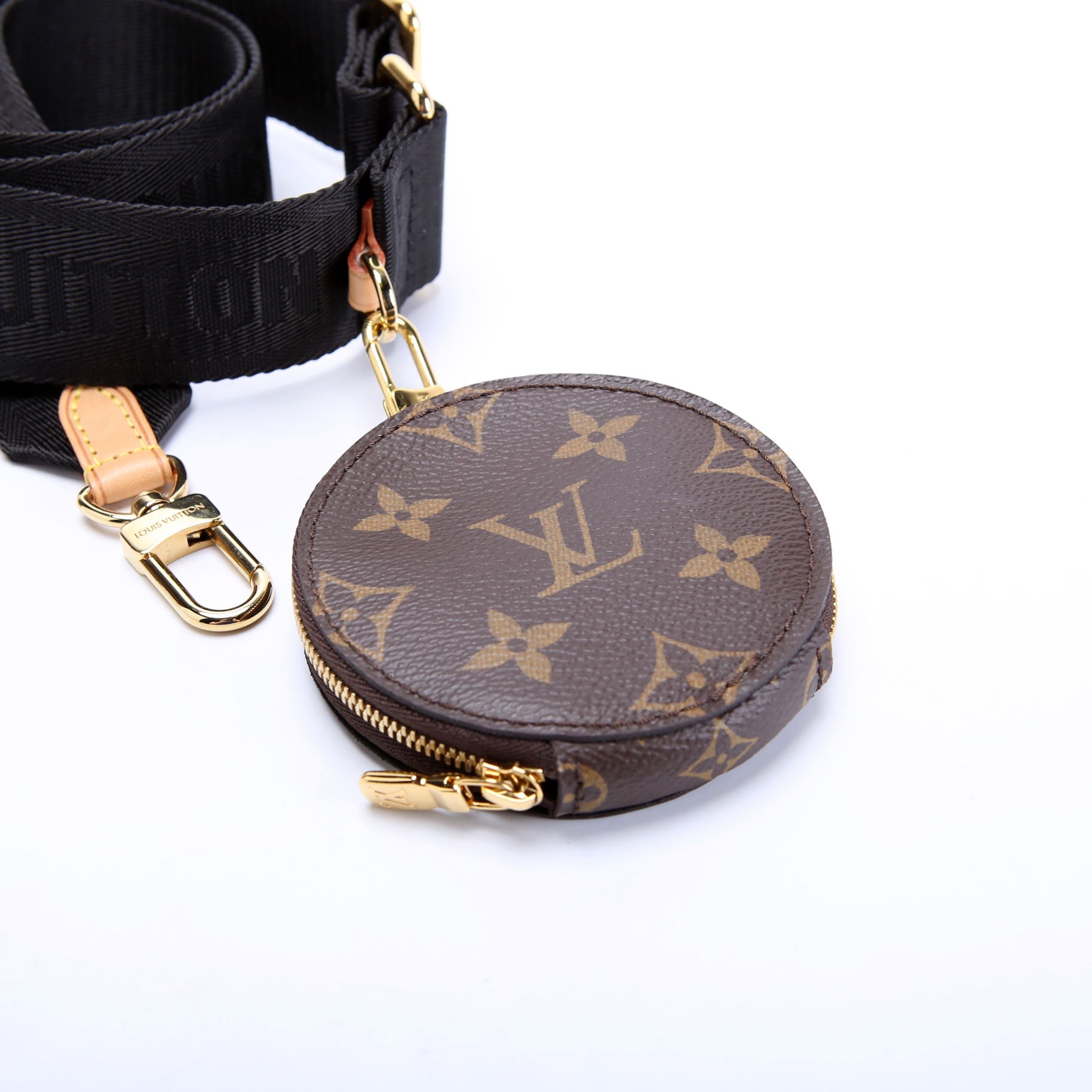 Louis Vuitton Multi Pochette With Round Coin Purse Strap Black