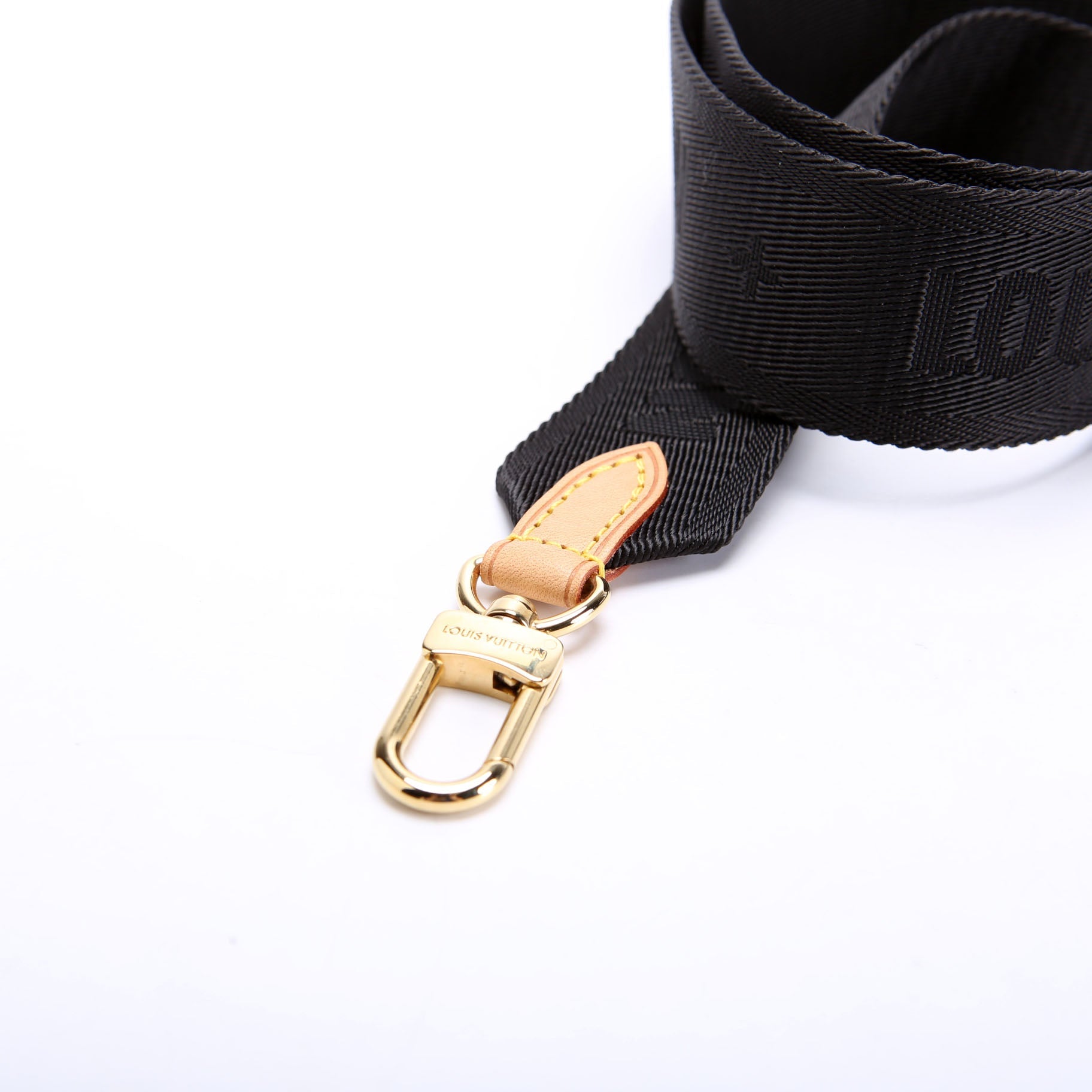 Louis Vuitton Multi Pochette With Round Coin Purse Strap Black