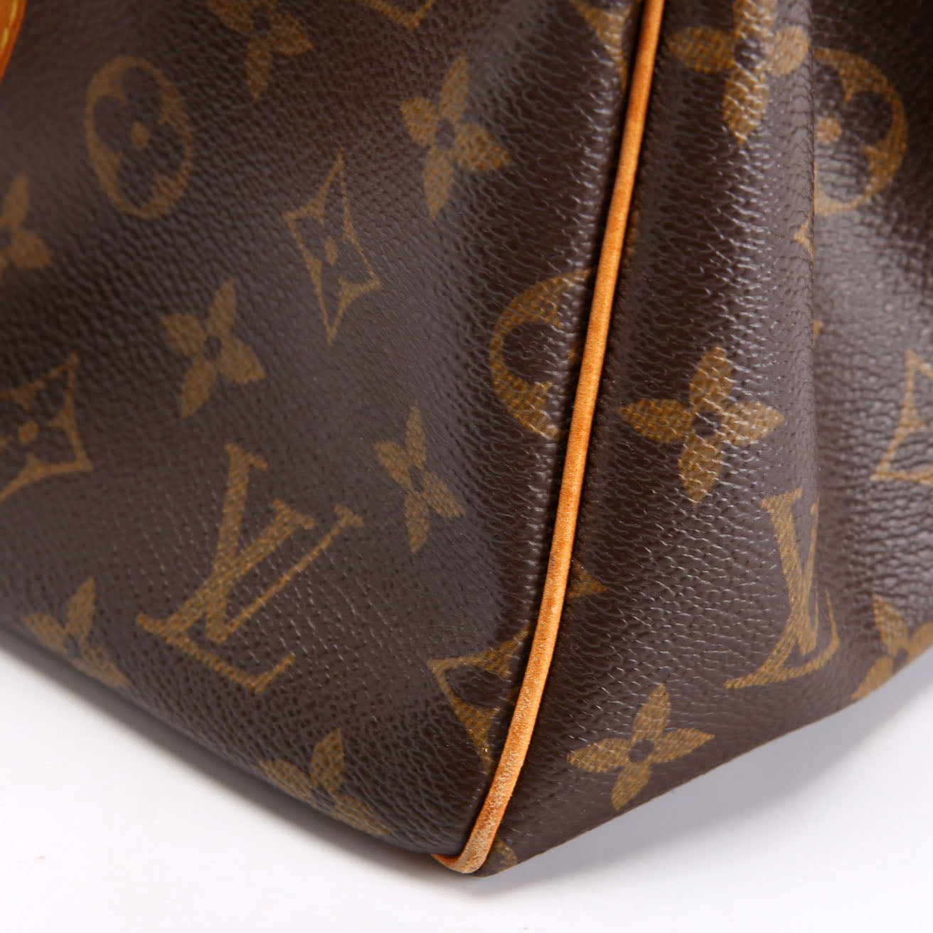 Louis Vuitton Batignolles Regular Monogram