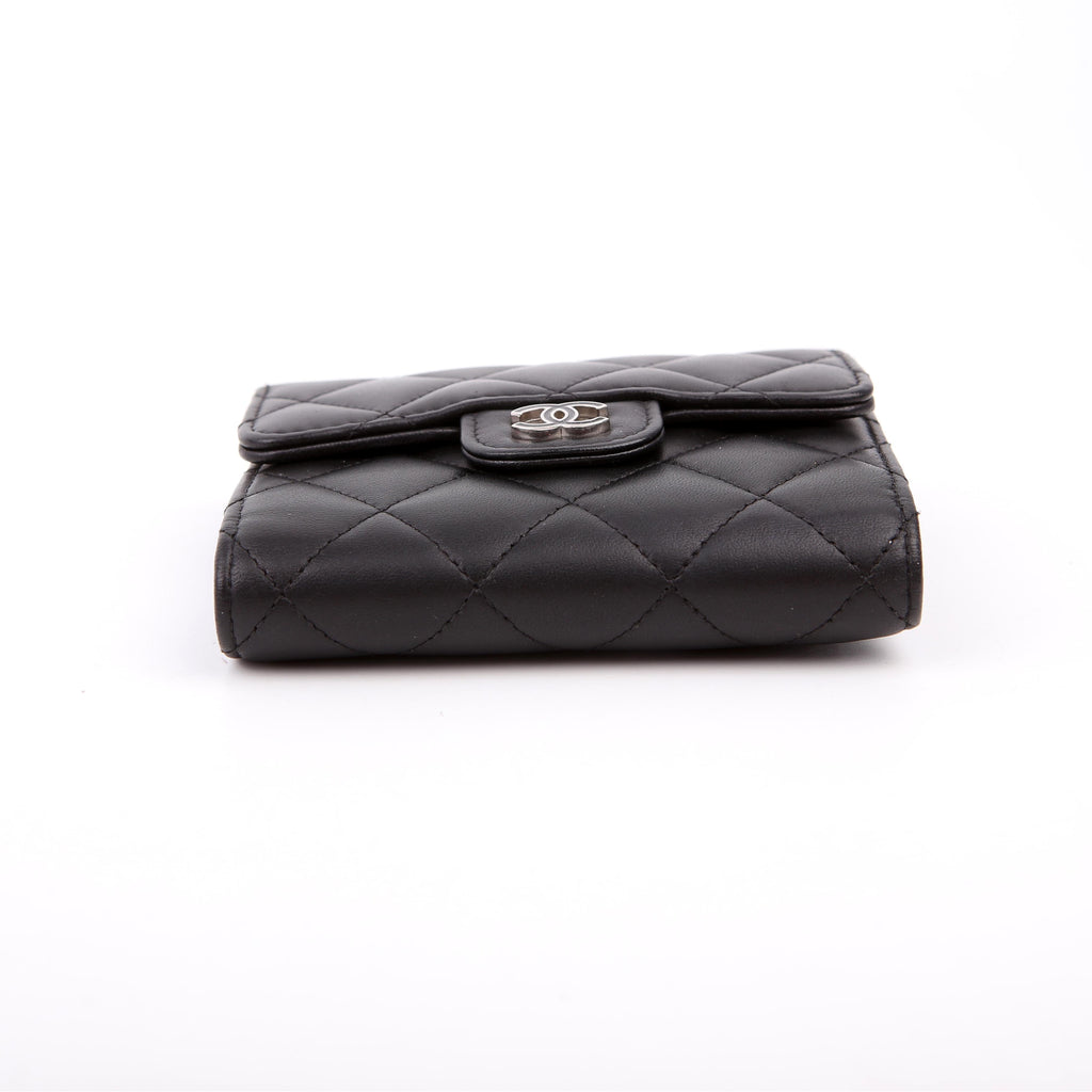 Chanel Classic Compact Flap Wallet Lambskin 26M Black
