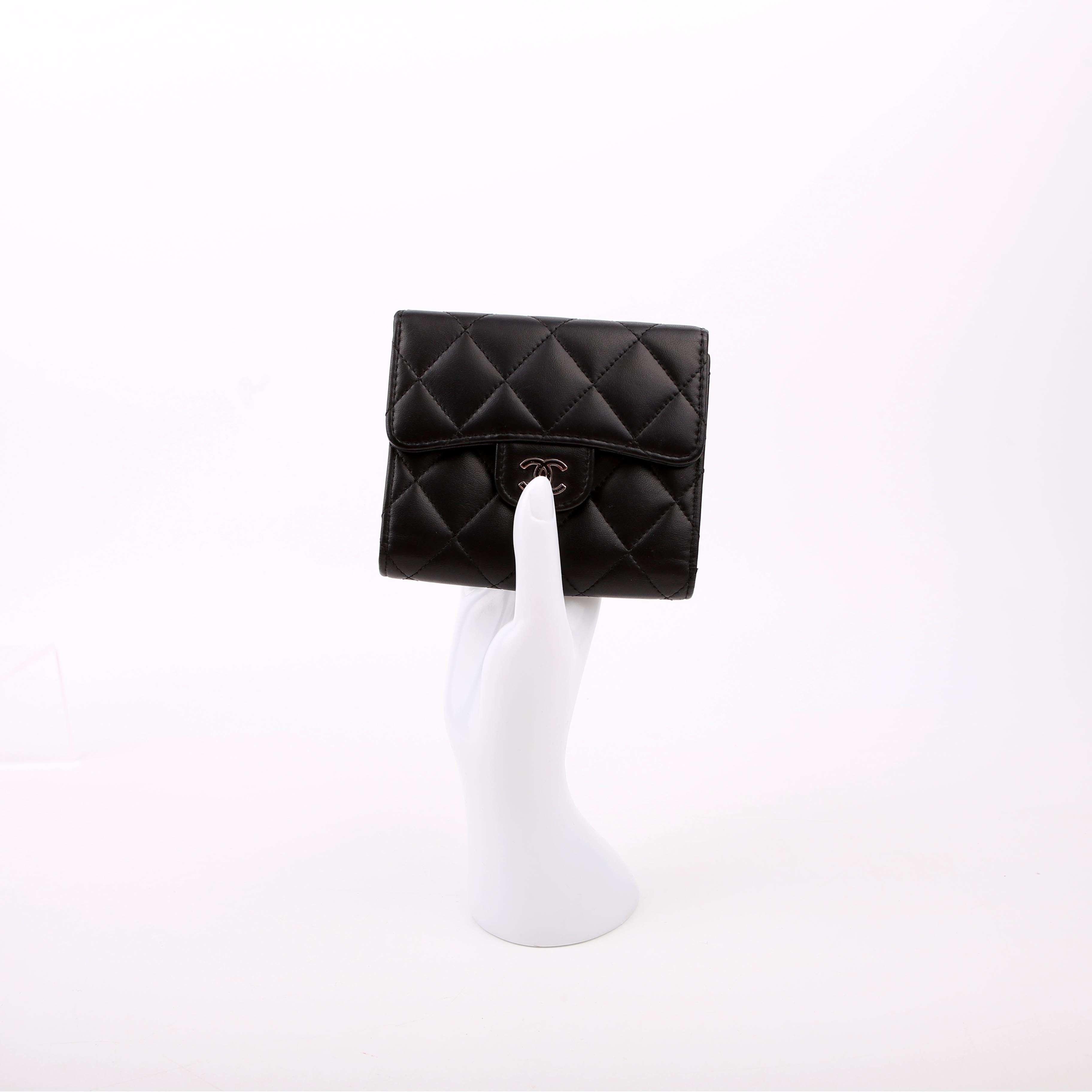 Chanel Classic Compact Flap Wallet Lambskin 26M Black
