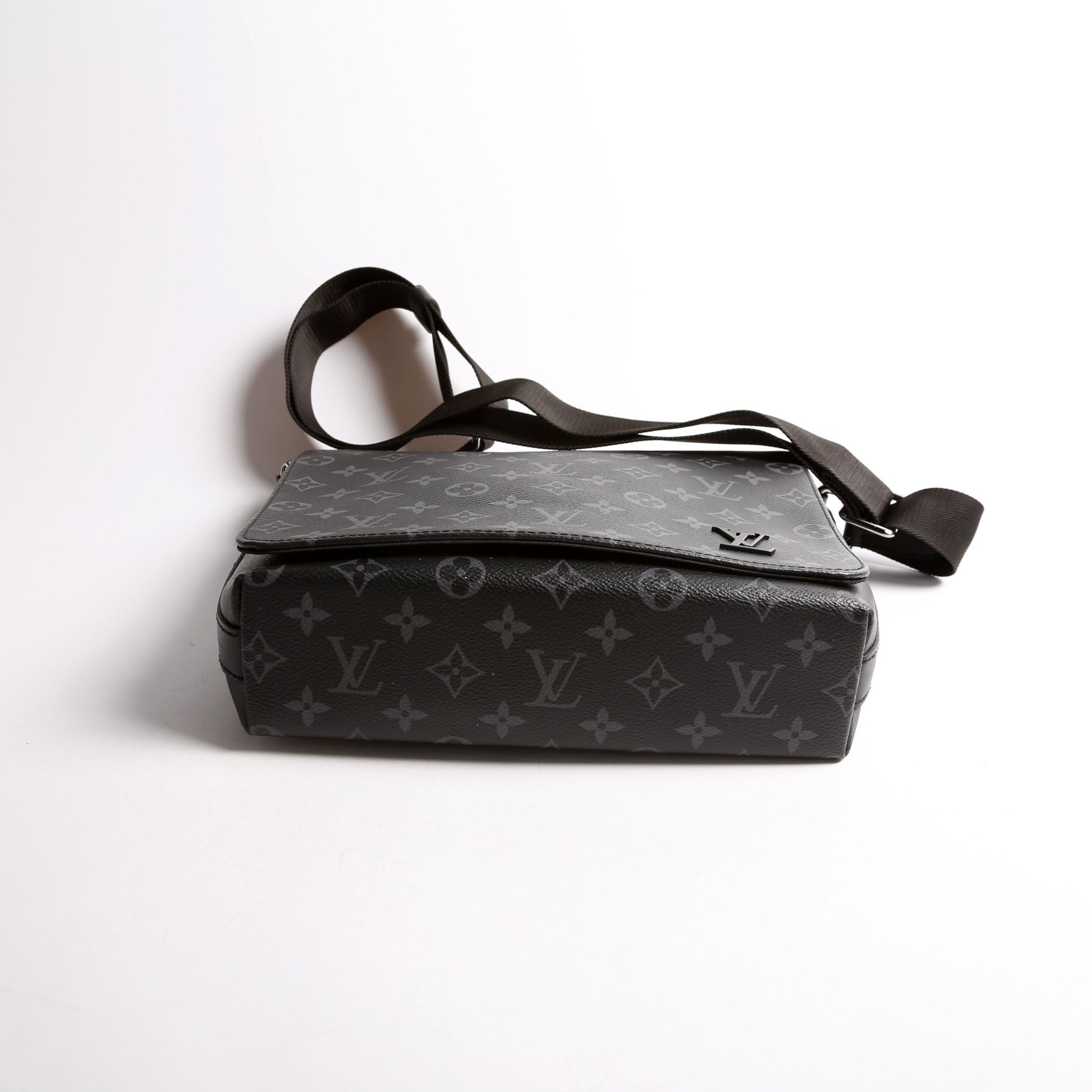 Louis Vuitton District PM Monogram Eclipse