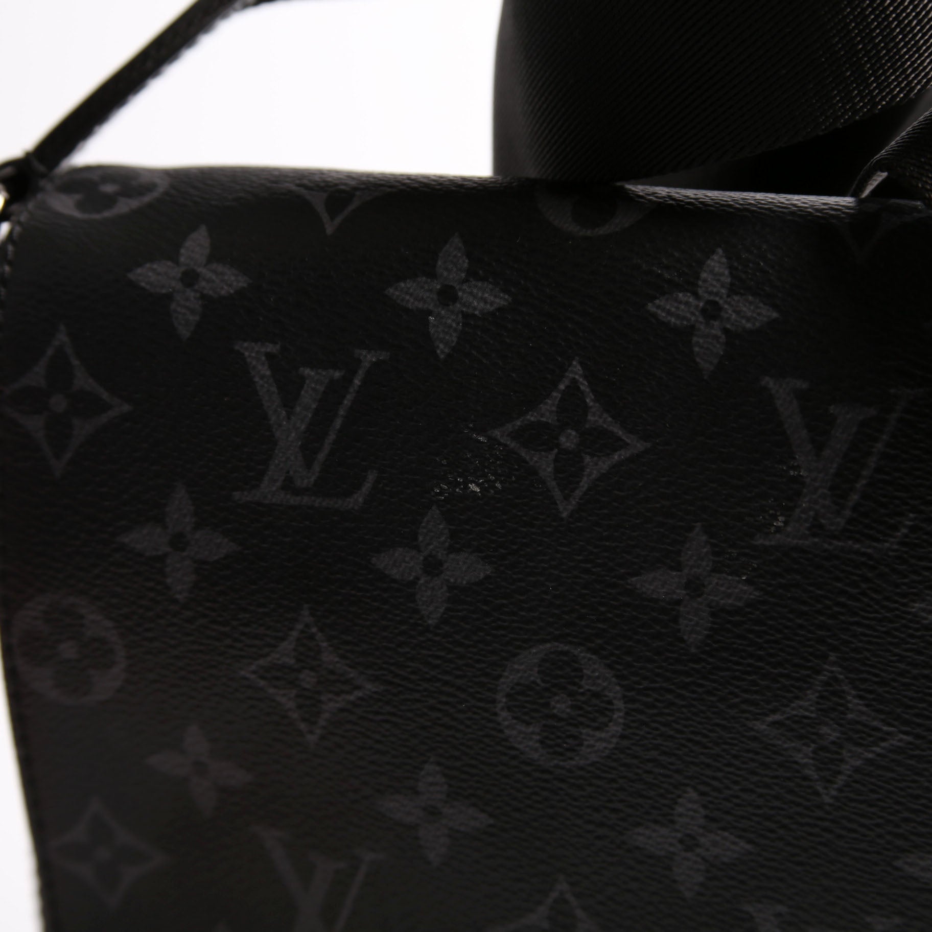 Louis Vuitton District PM Monogram Eclipse