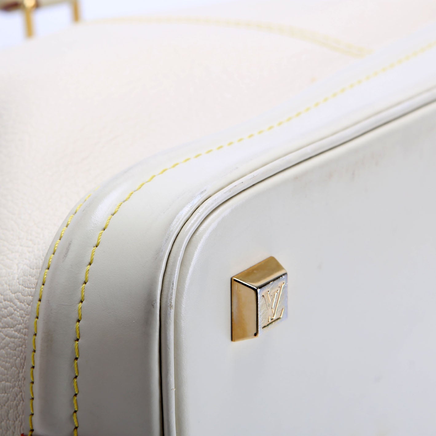 Louis Vuitton Lockit PM Suhali