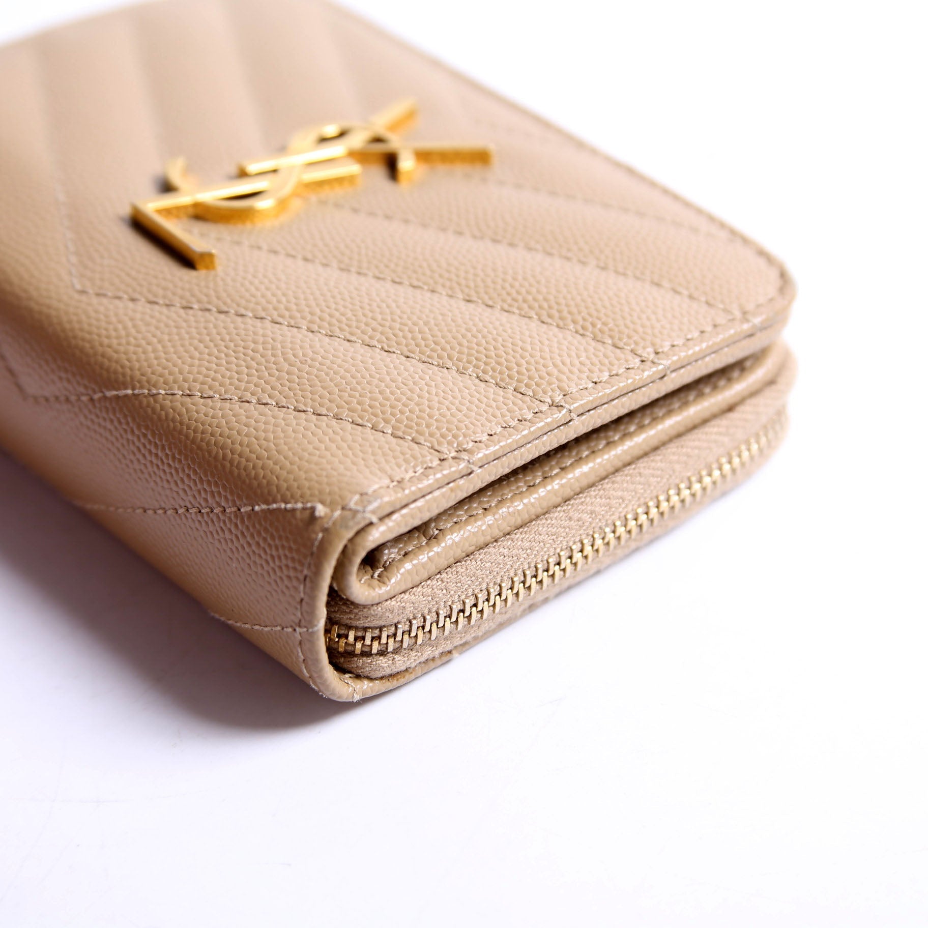 Saint Laurent 403723 Cassandre Grain De Poudre Compact Zip Around Wallet Tan