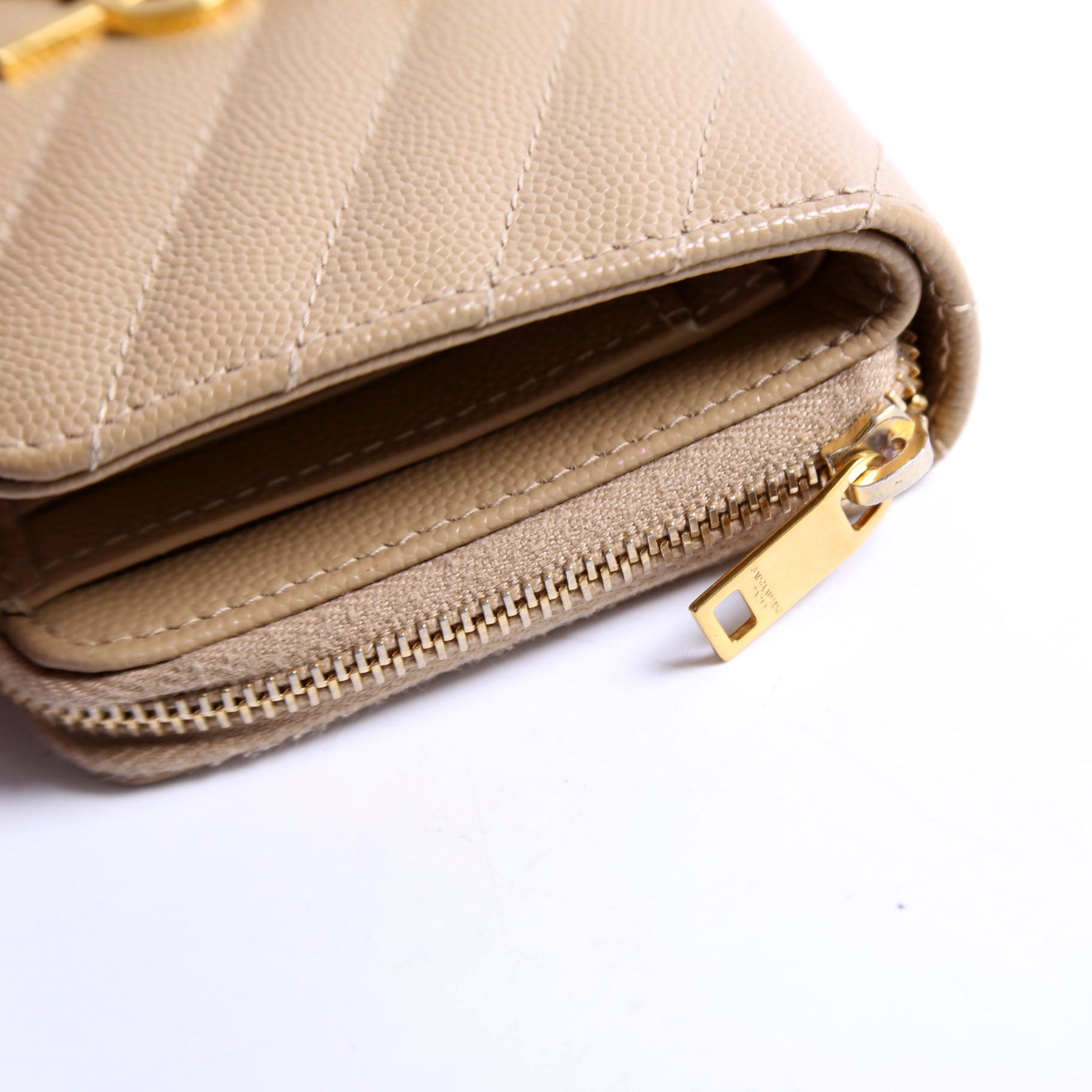 Saint Laurent 403723 Cassandre Grain De Poudre Compact Zip Around Wallet Tan