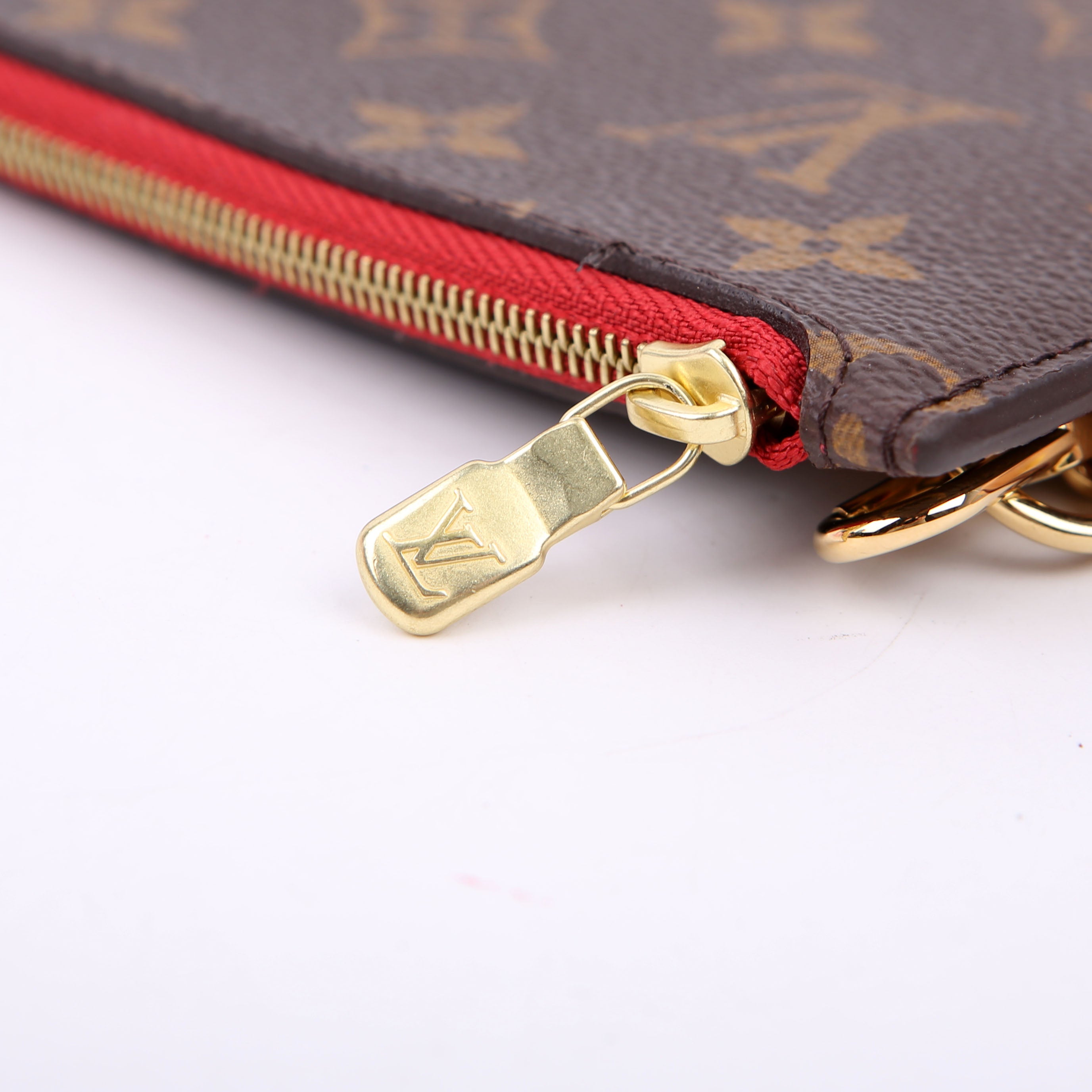Louis Vuitton Pochette Only Neverfull Monogram Red
