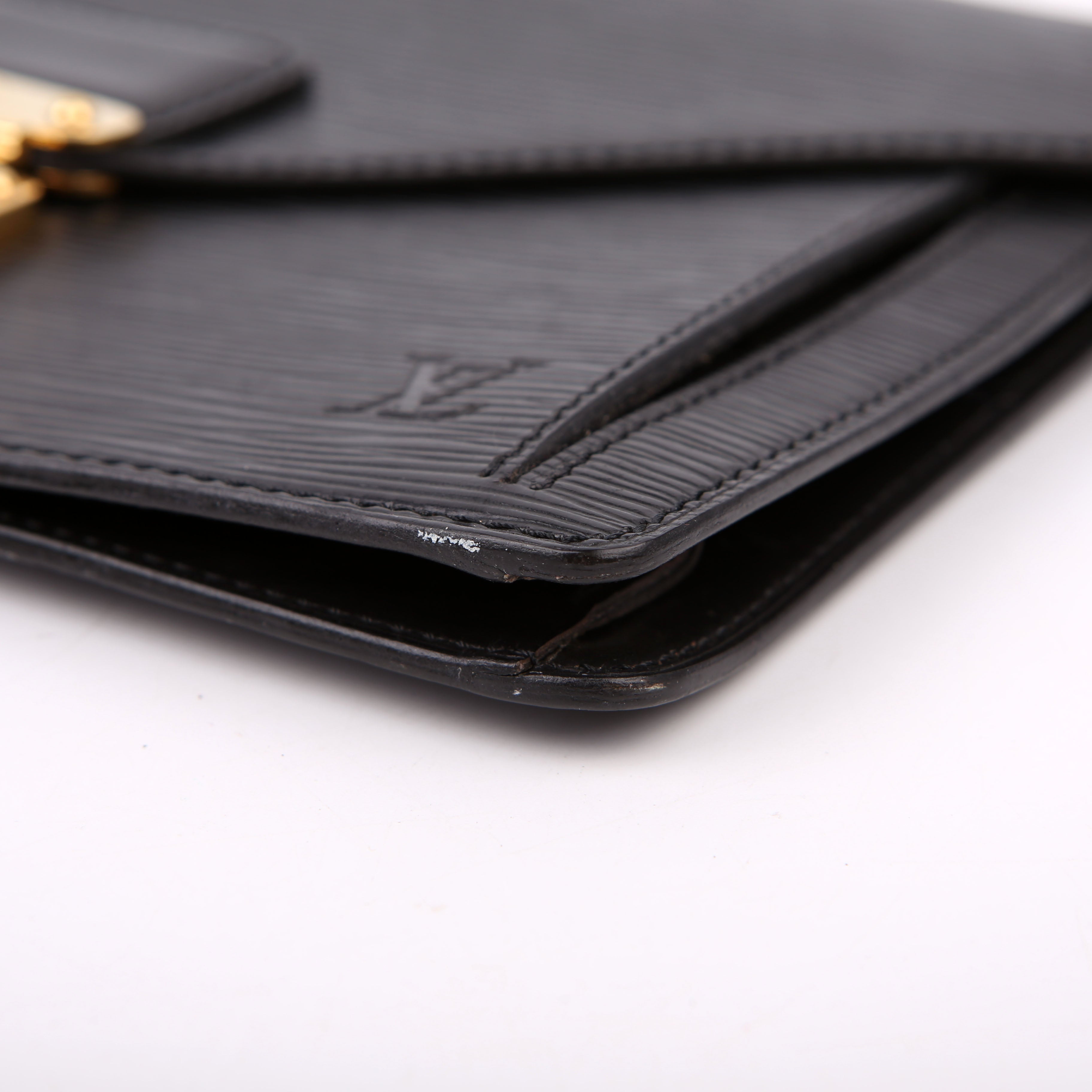 Louis Vuitton Pochette Sellier Dragonne Clutch Epi Black