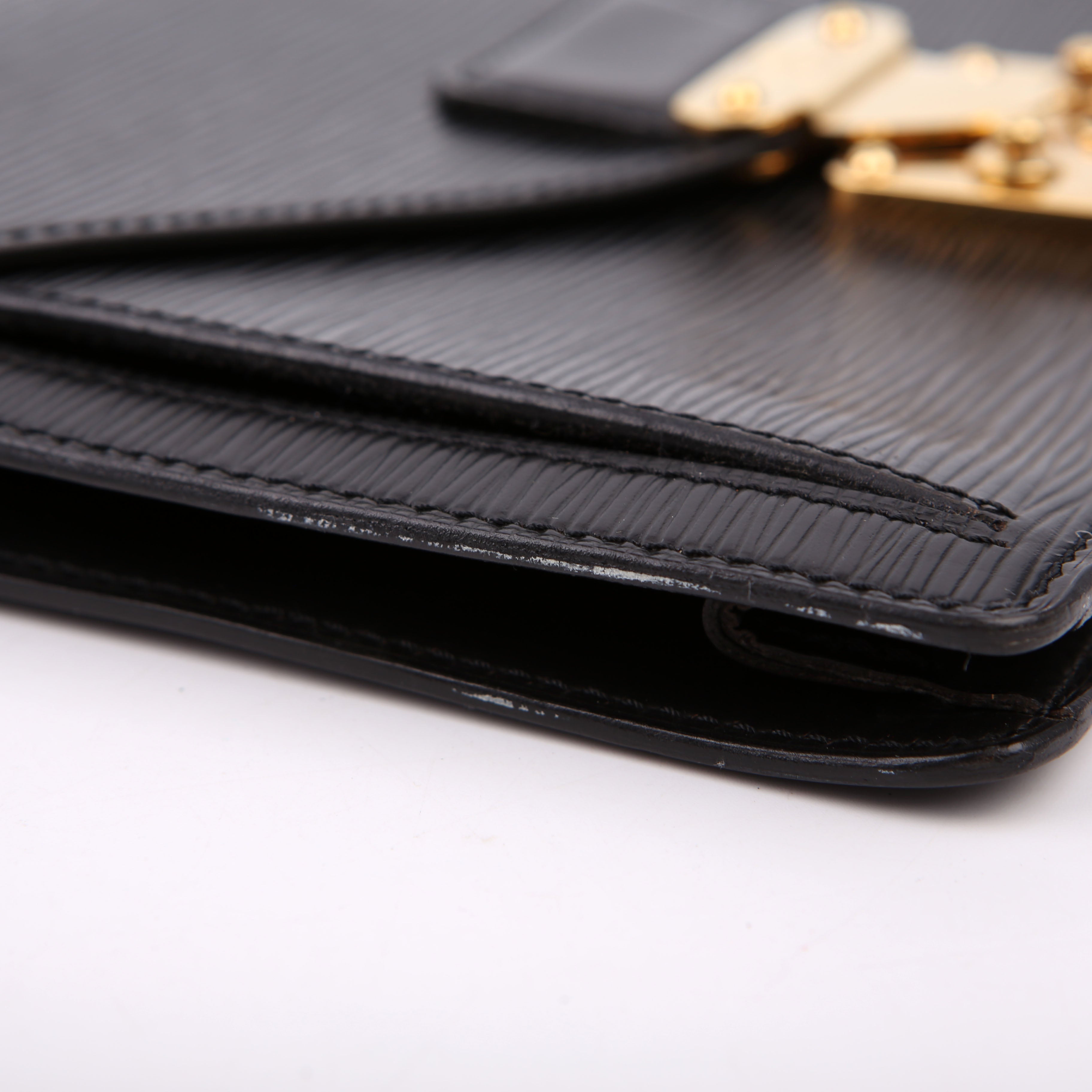Louis Vuitton Pochette Sellier Dragonne Clutch Epi Black