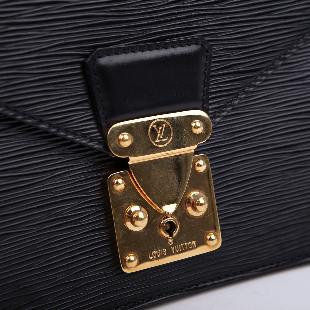 Louis Vuitton Pochette Sellier Dragonne Clutch Epi Black