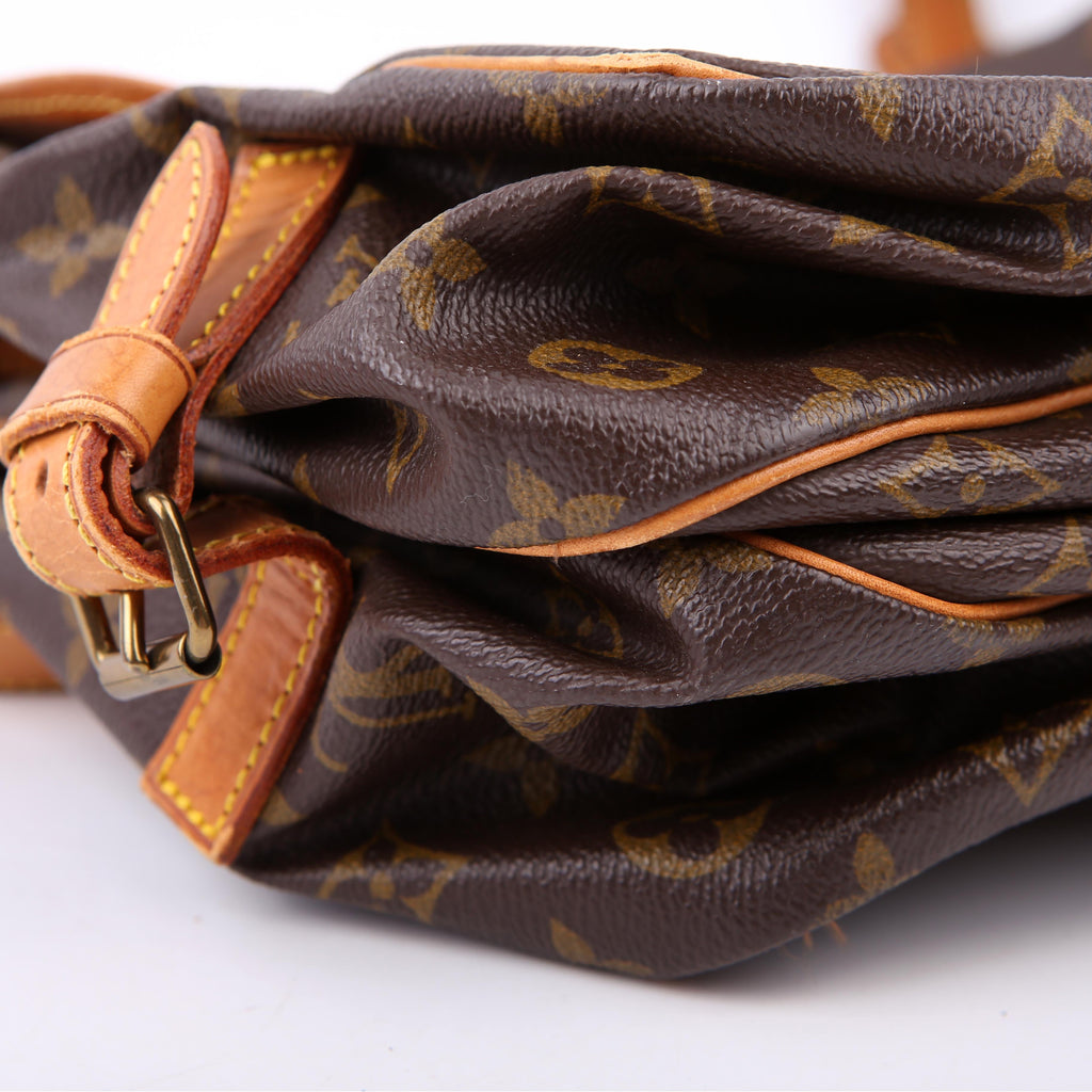 Louis Vuitton Saumur 35 Monogram