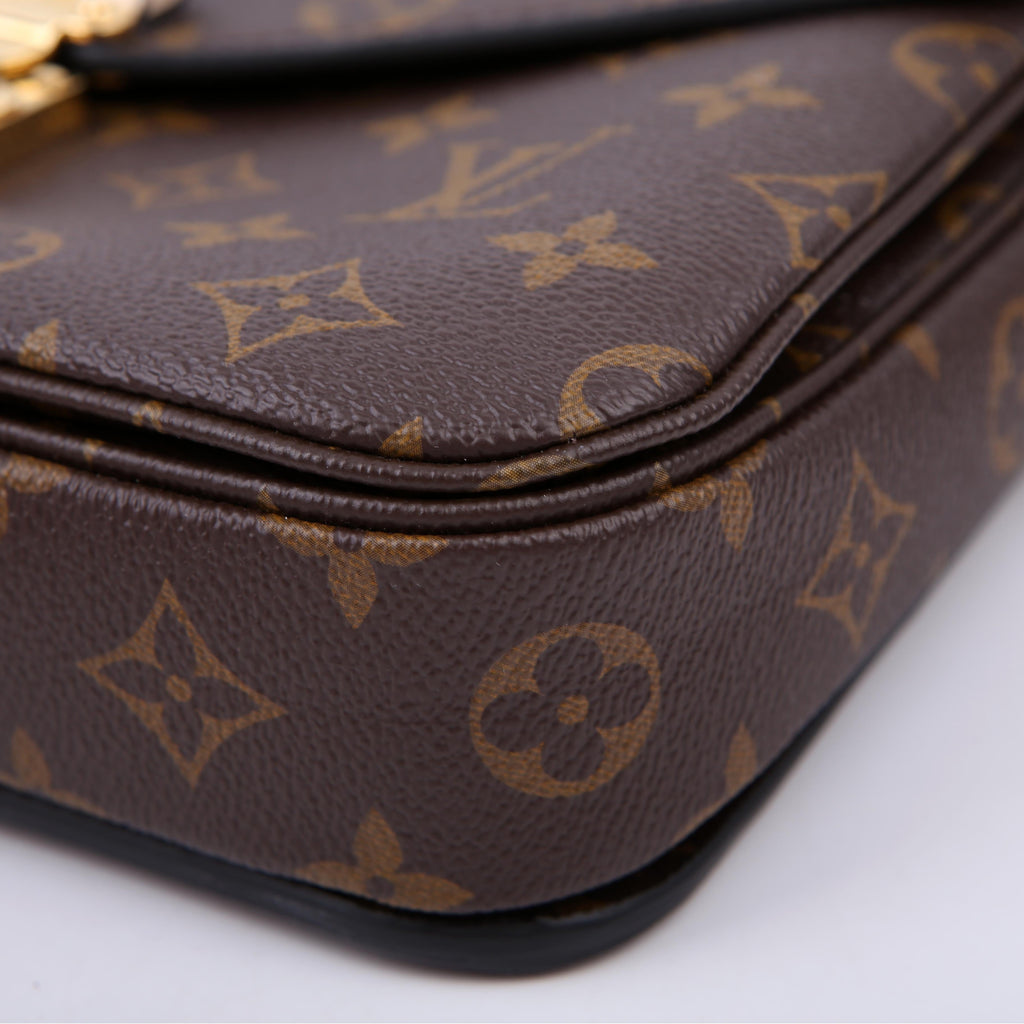 Louis Vuitton Pochette Metis Monogram Braided