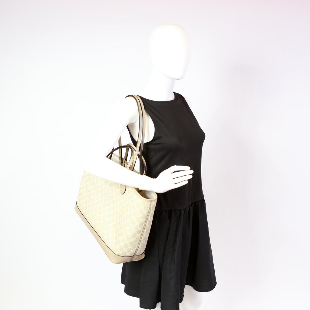 Gucci 739730 Ophidia GG Supreme Medium Tote Beige