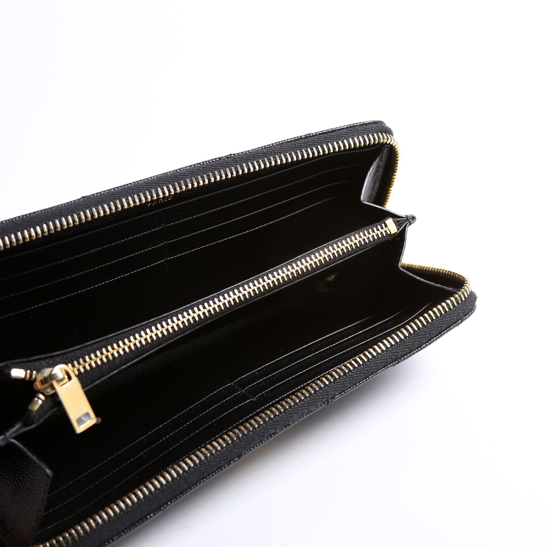 Saint Laurent Grain De Poudre Zip Around Wallet