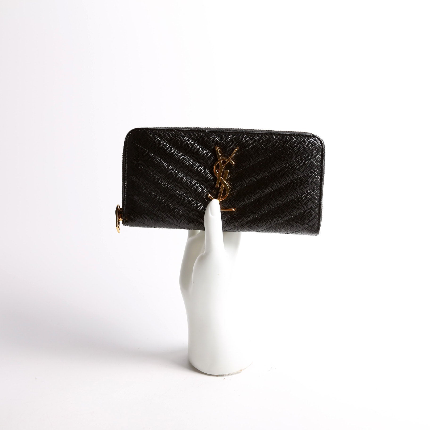 Saint Laurent Grain De Poudre Zip Around Wallet