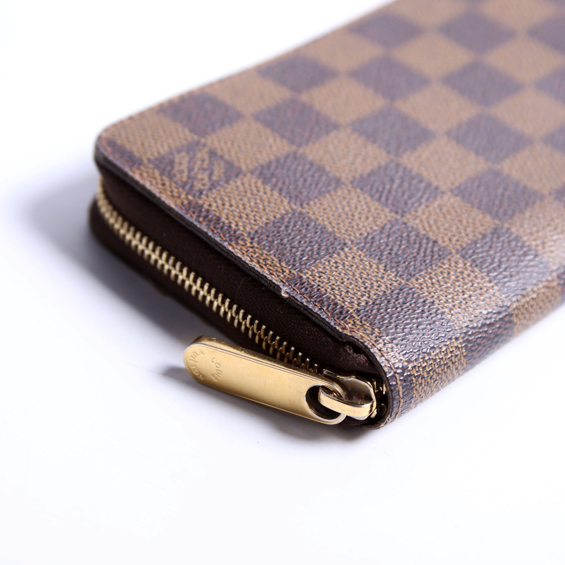 Louis Vuitton Zippy Wallet Damier Ebene
