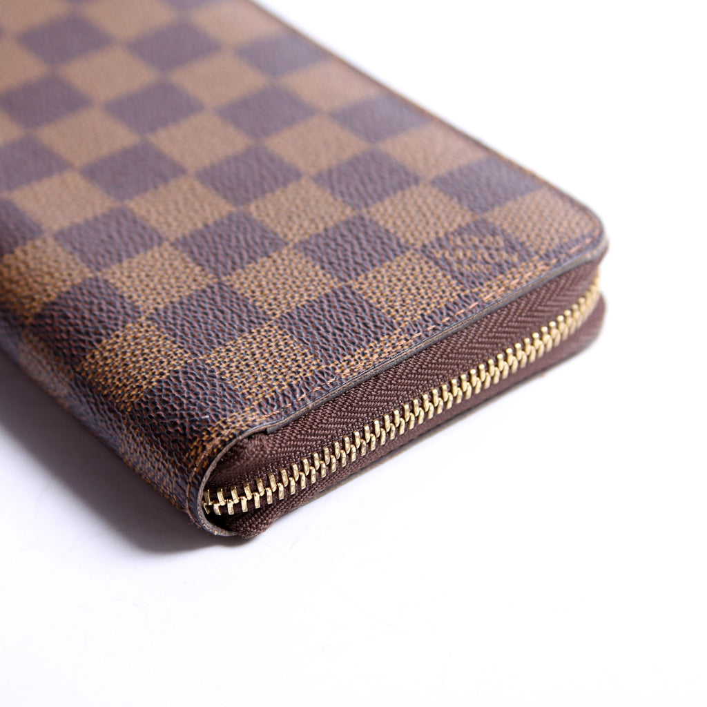 Louis Vuitton Zippy Wallet Damier Ebene