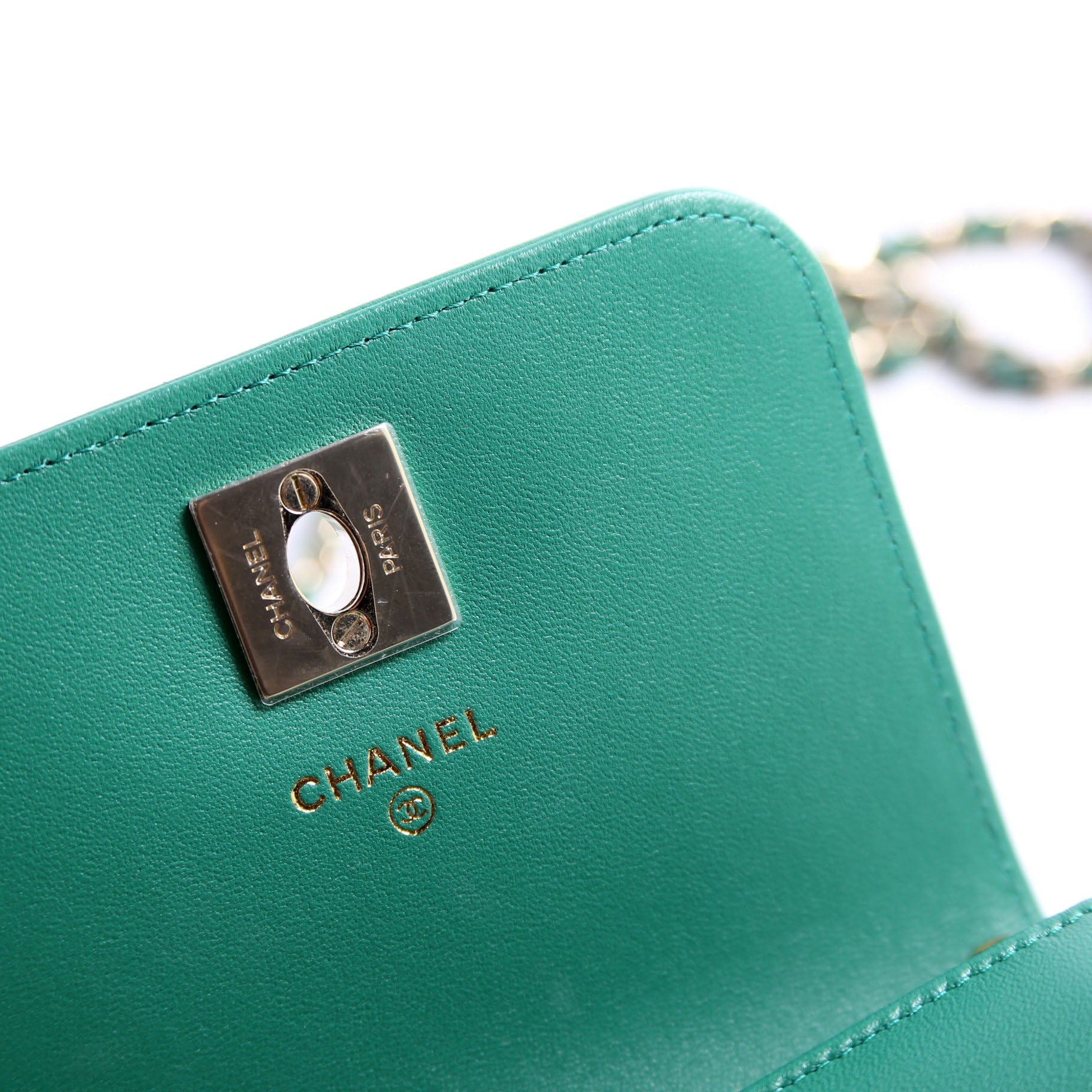 Chanel Strass Diamante Mini Clutch Lambskin RFID Green