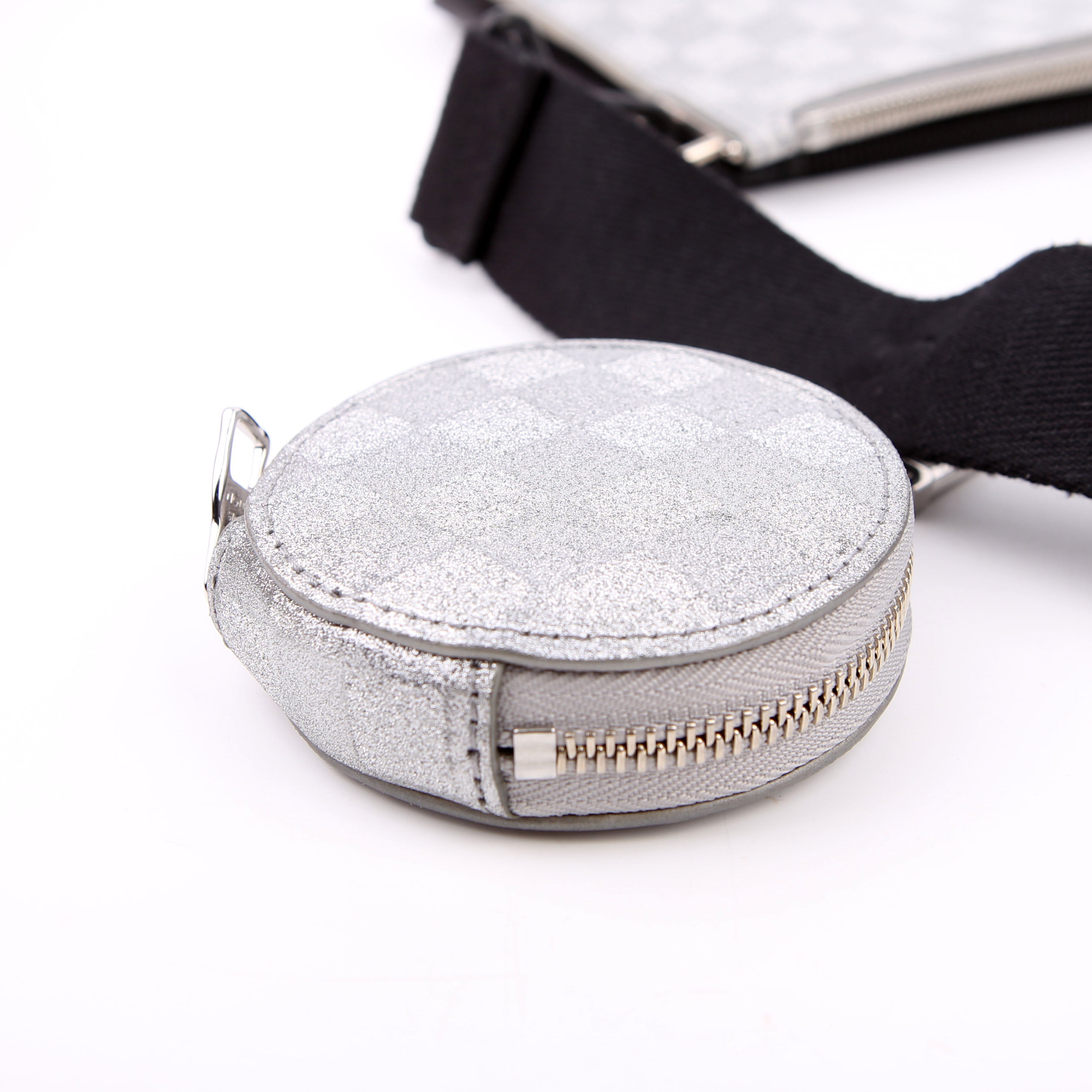 Louis Vuitton In The Loop Trio Pouch Damier Glitter Black/Silver