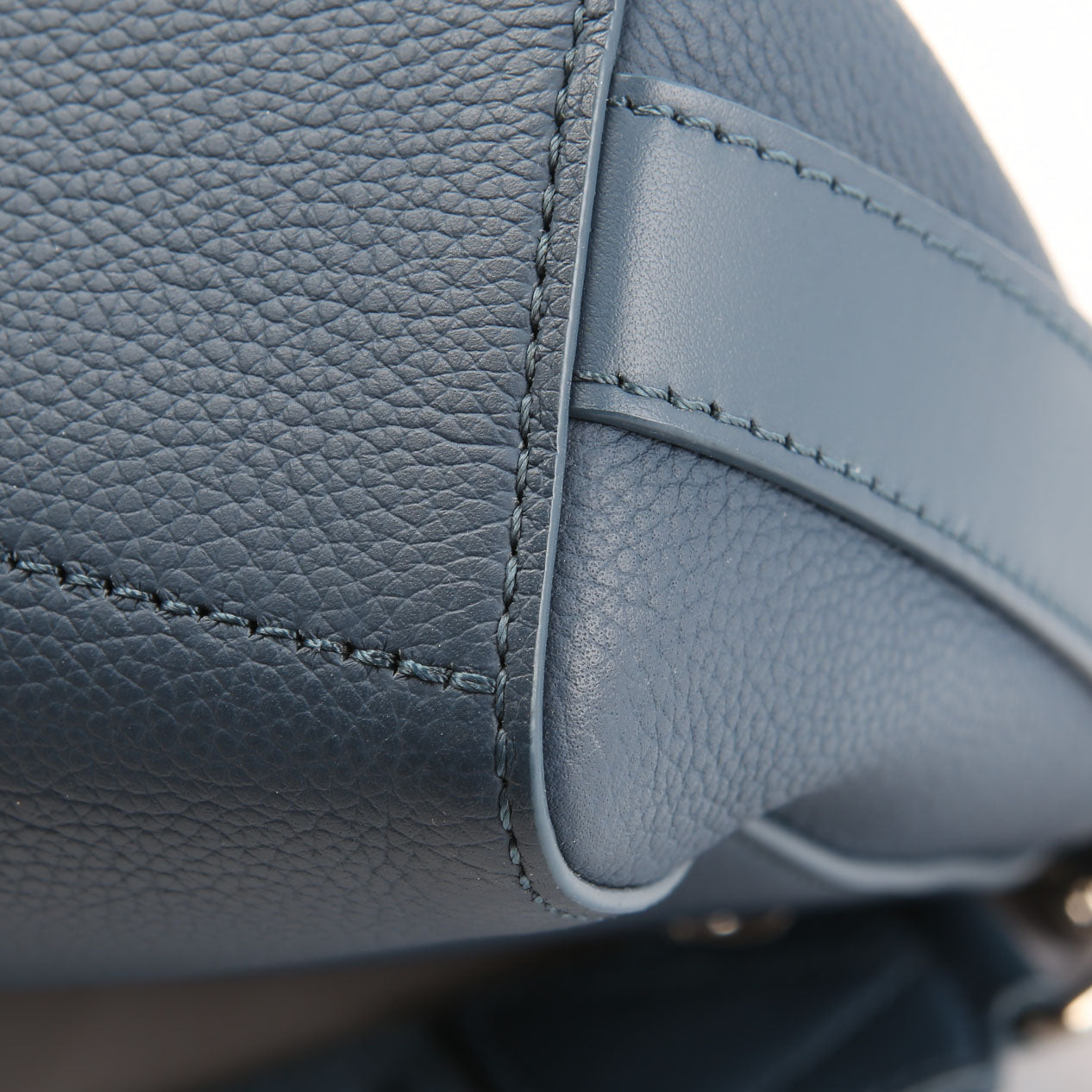 Louis Vuitton Takeoff Messenger Aerogram Calfskin Blue
