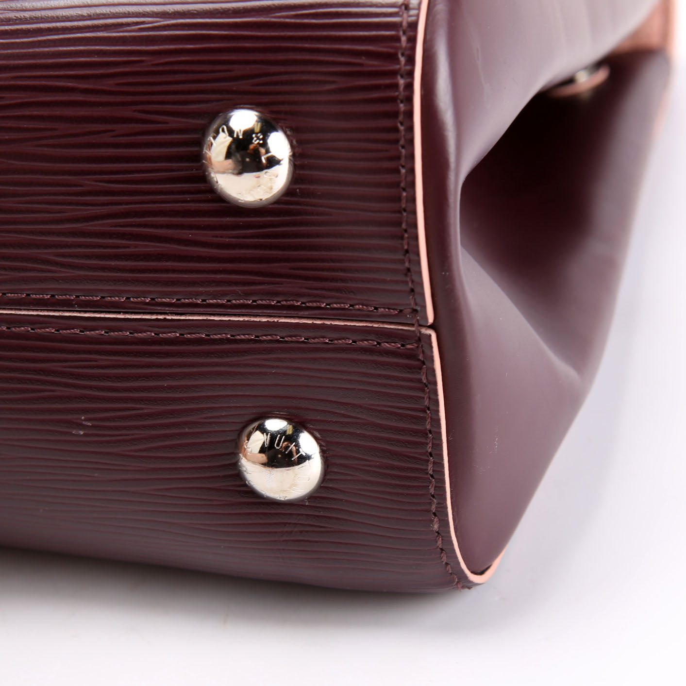 Louis Vuitton Cluny MM Epi Plum