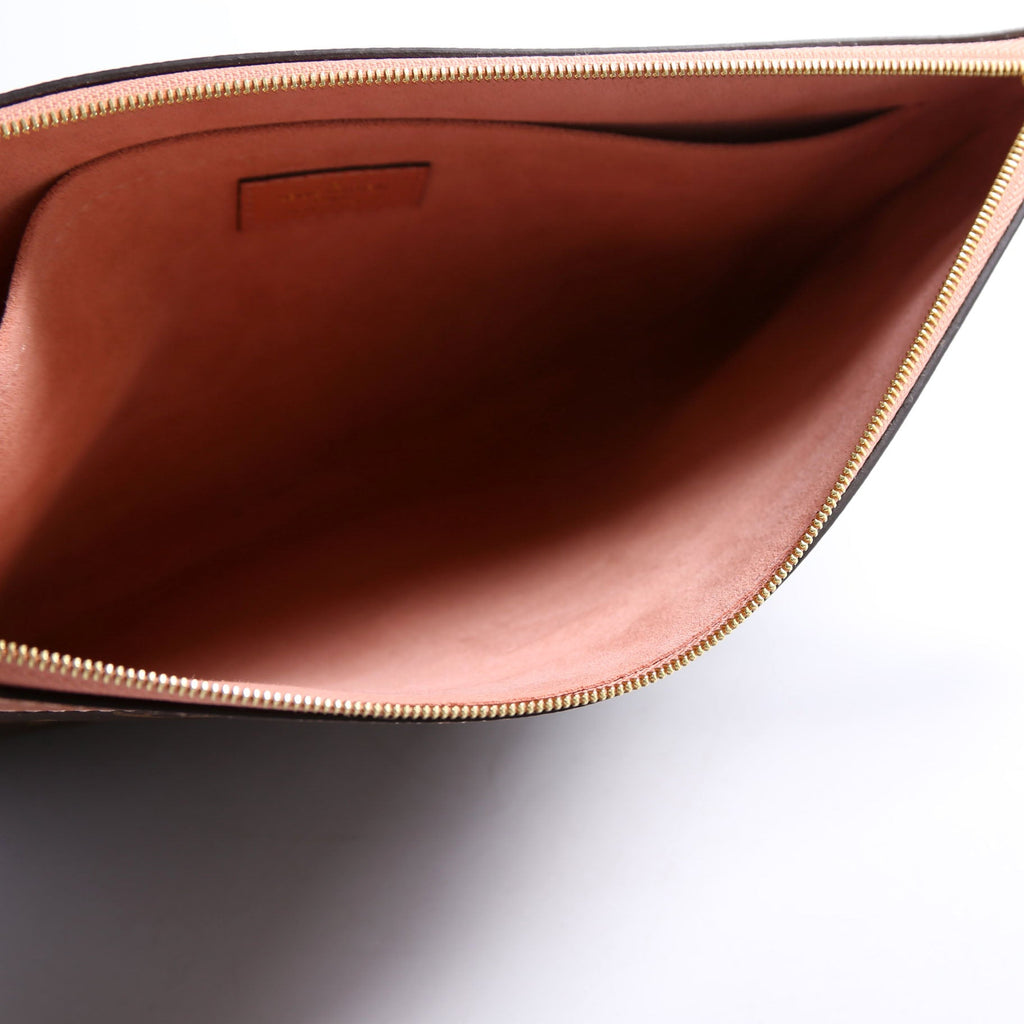 Louis Vuitton Daily Pouch Monogram Blush