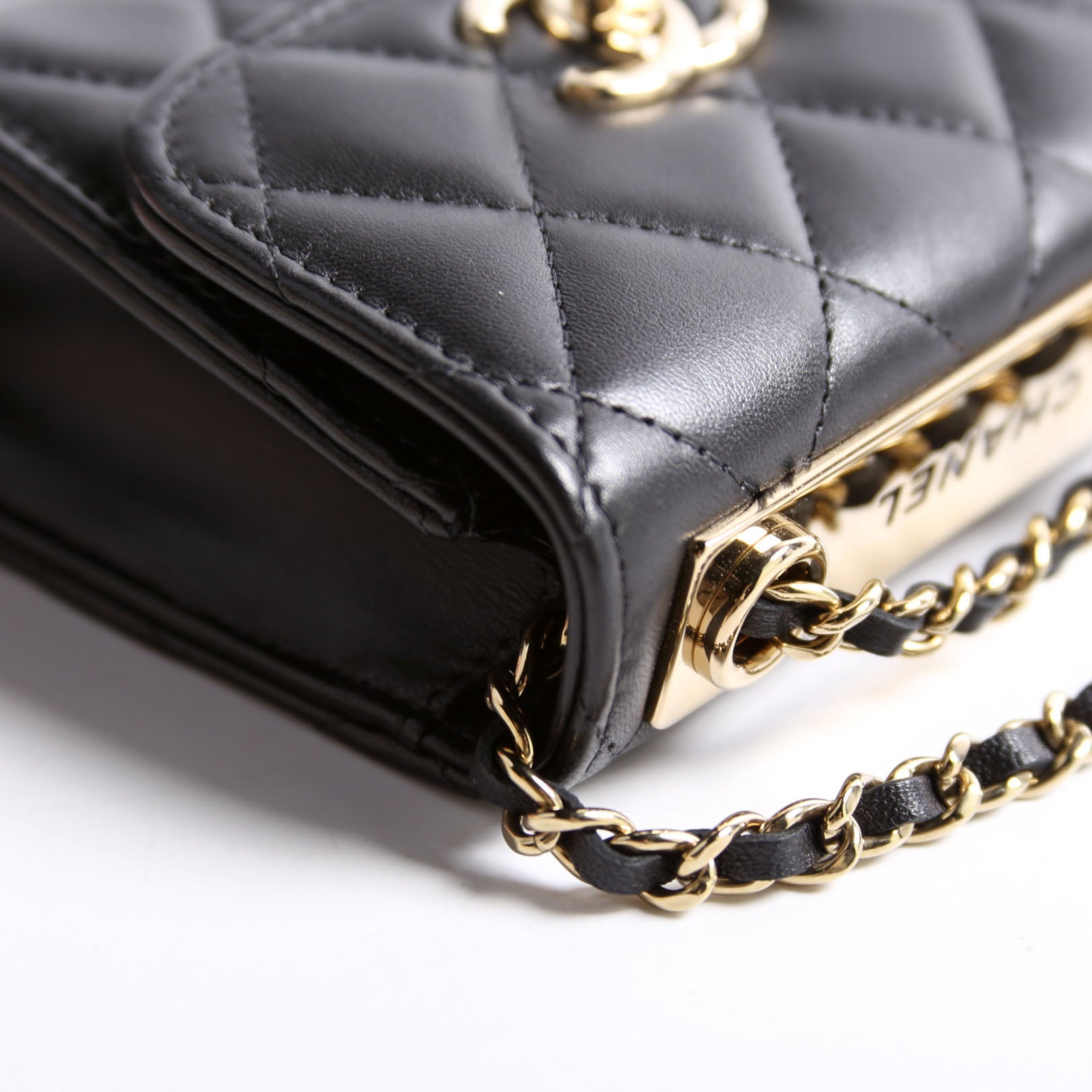Chanel Trendy CC Clutch With Chain Quilted Lambskin 32M Black