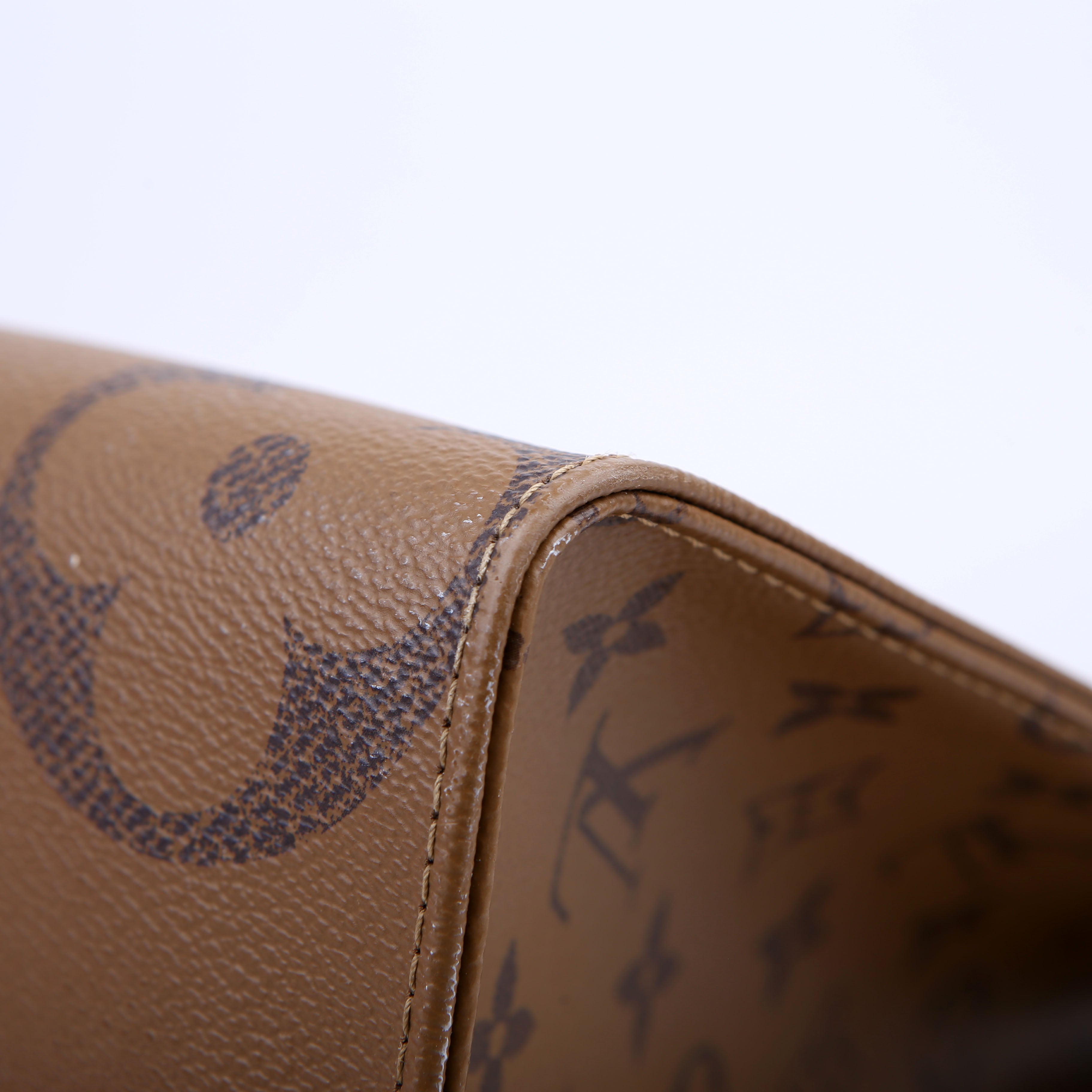Louis Vuitton ONTHEGO MM Reverse Monogram Black