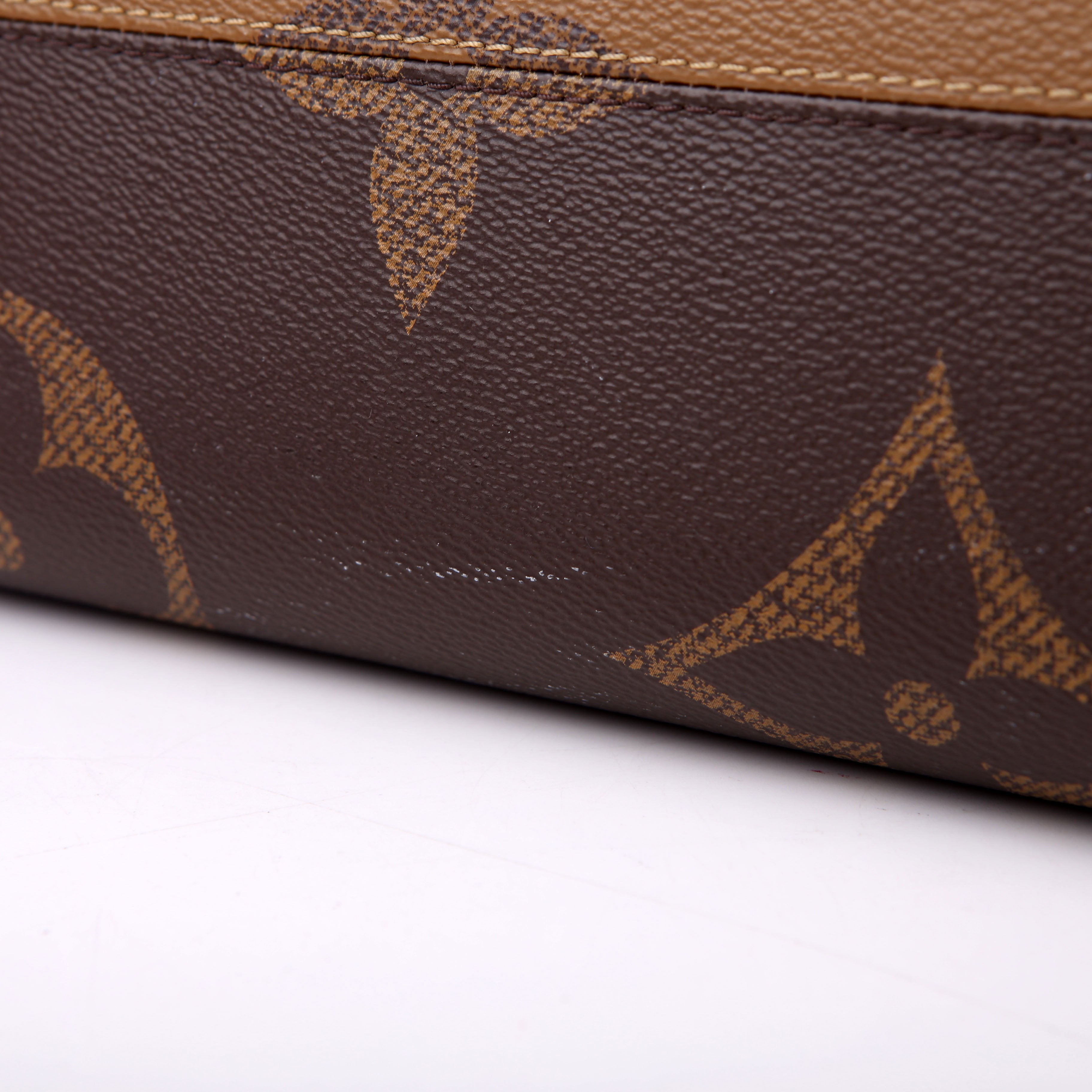 Louis Vuitton ONTHEGO MM Reverse Monogram Black