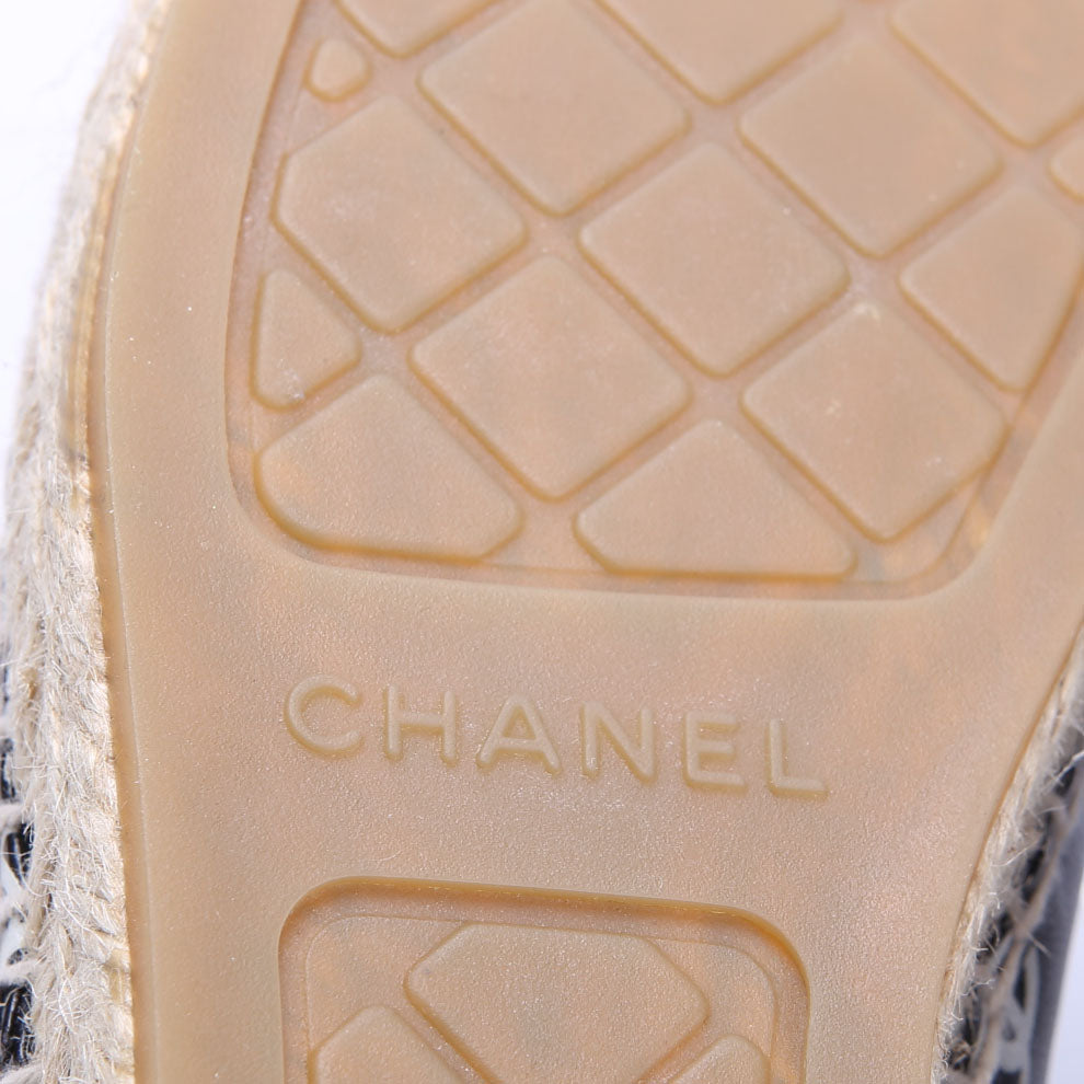 Chanel CC Espadrilles Size 39 Black/White