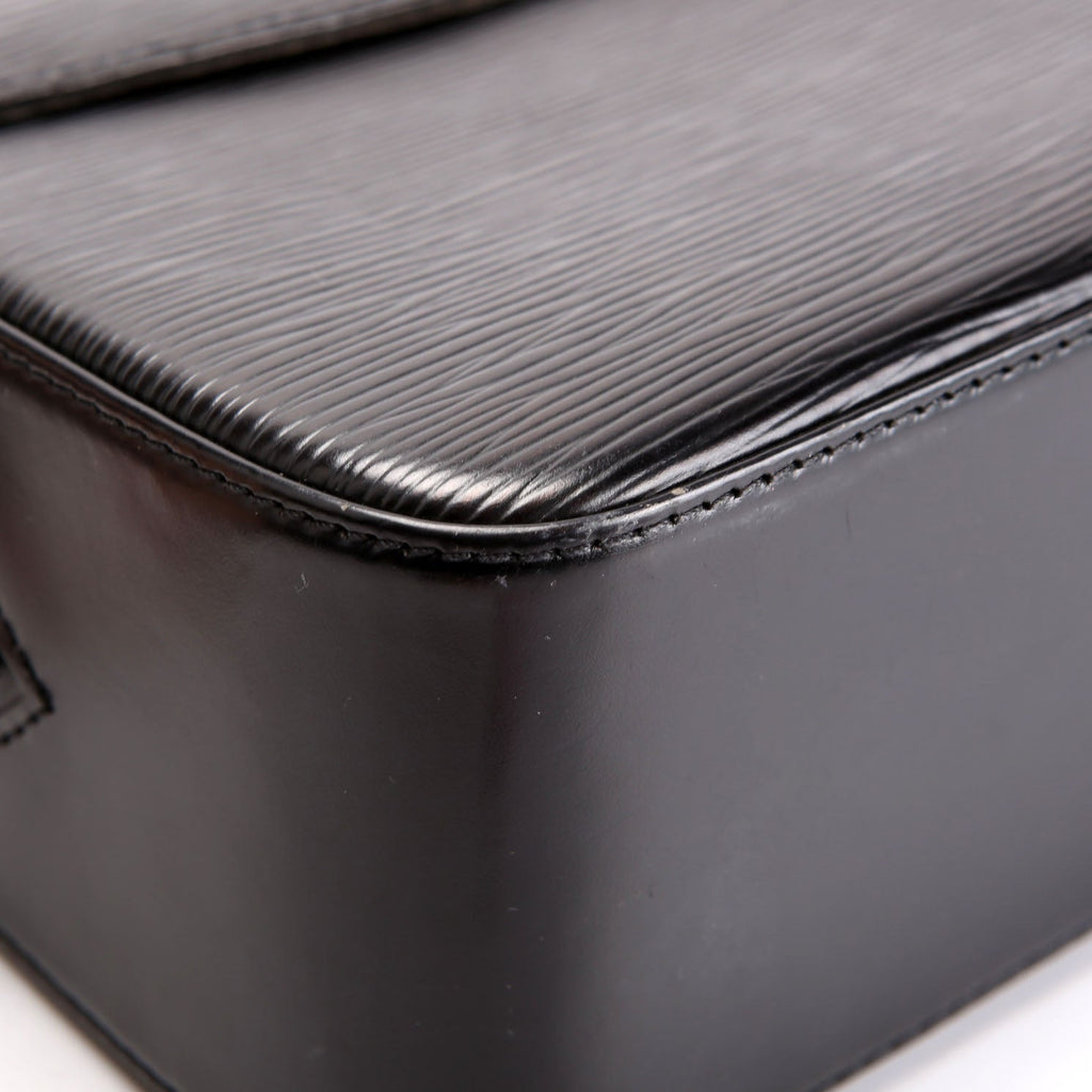 Louis Vuitton Buci Epi Black