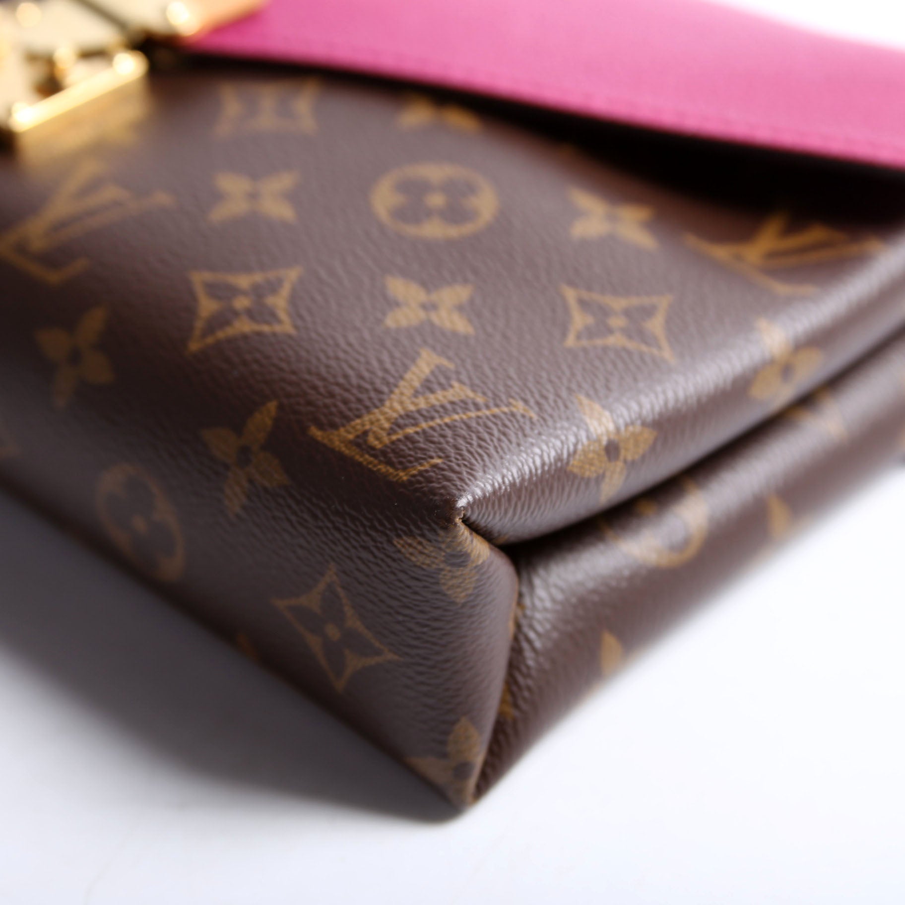Louis Vuitton Pallas Chain Monogram Purple