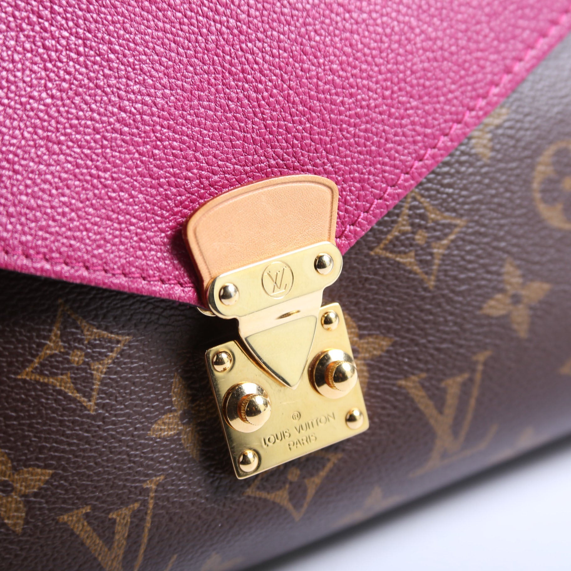 Louis Vuitton Pallas Chain Monogram Purple
