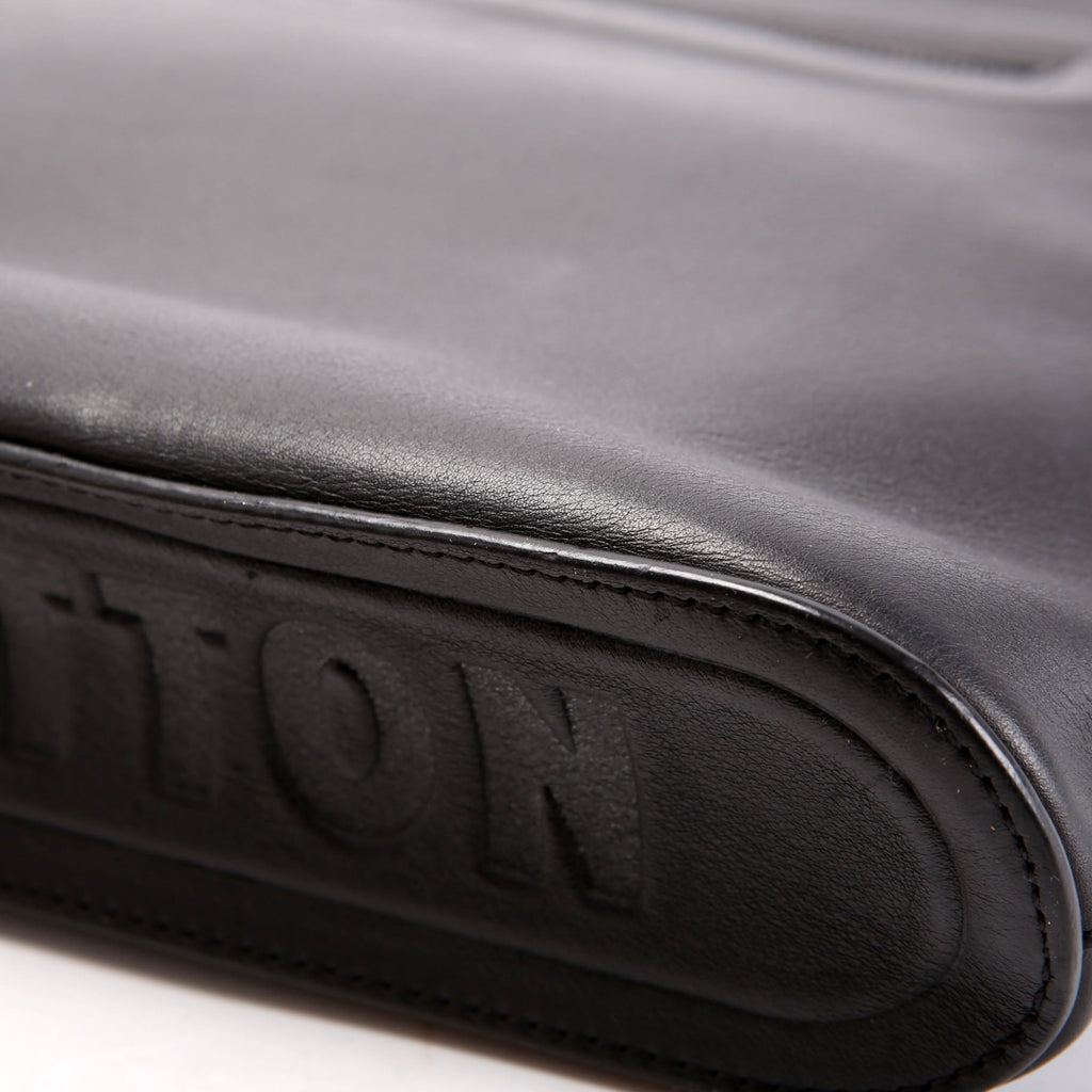 Louis Vuitton Pochette Cosmo Leather Black
