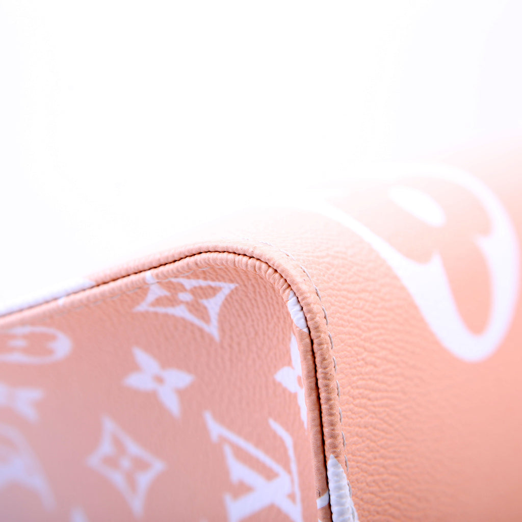 Louis Vuitton ONTHEGO GM By The Pool Peach