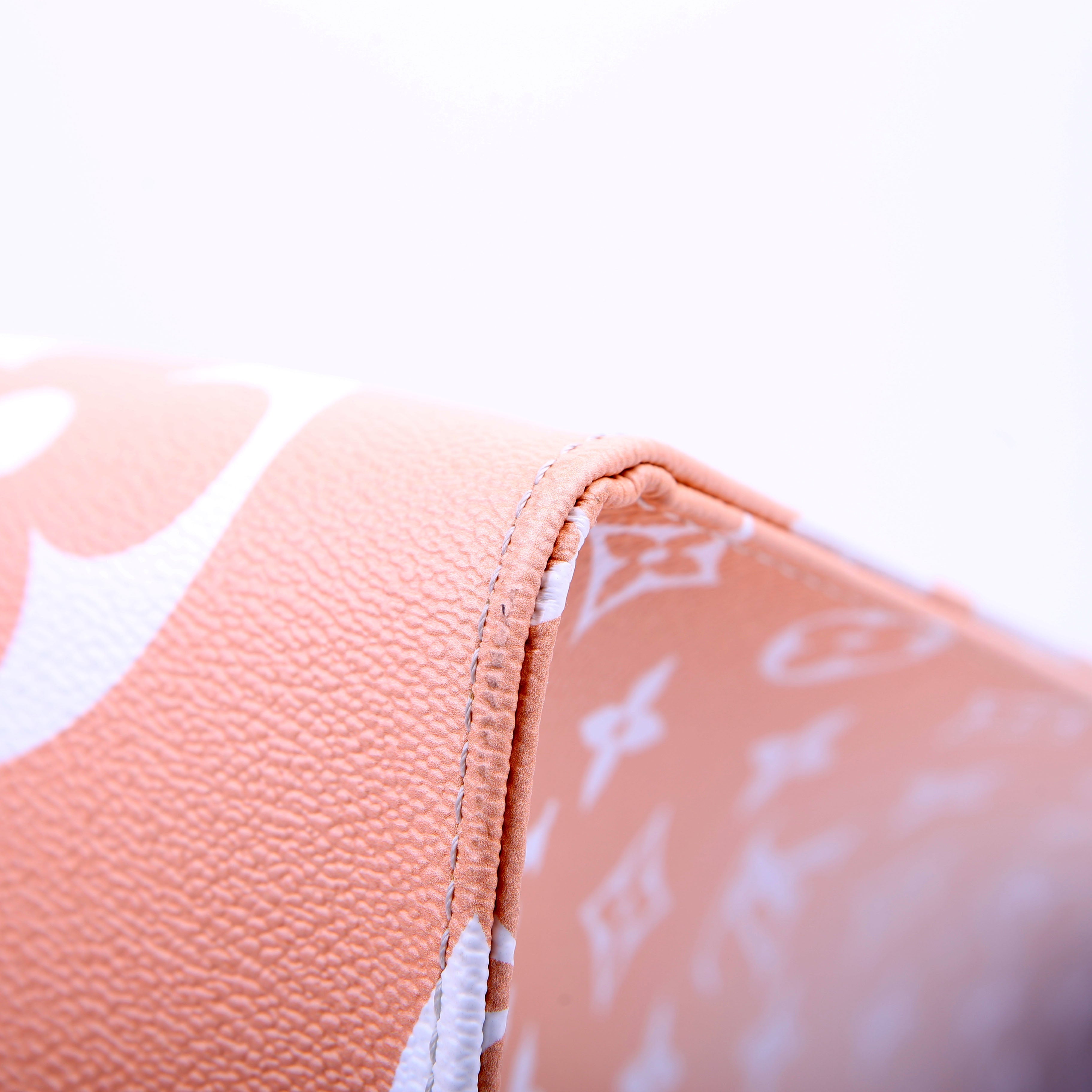Louis Vuitton ONTHEGO GM By The Pool Peach